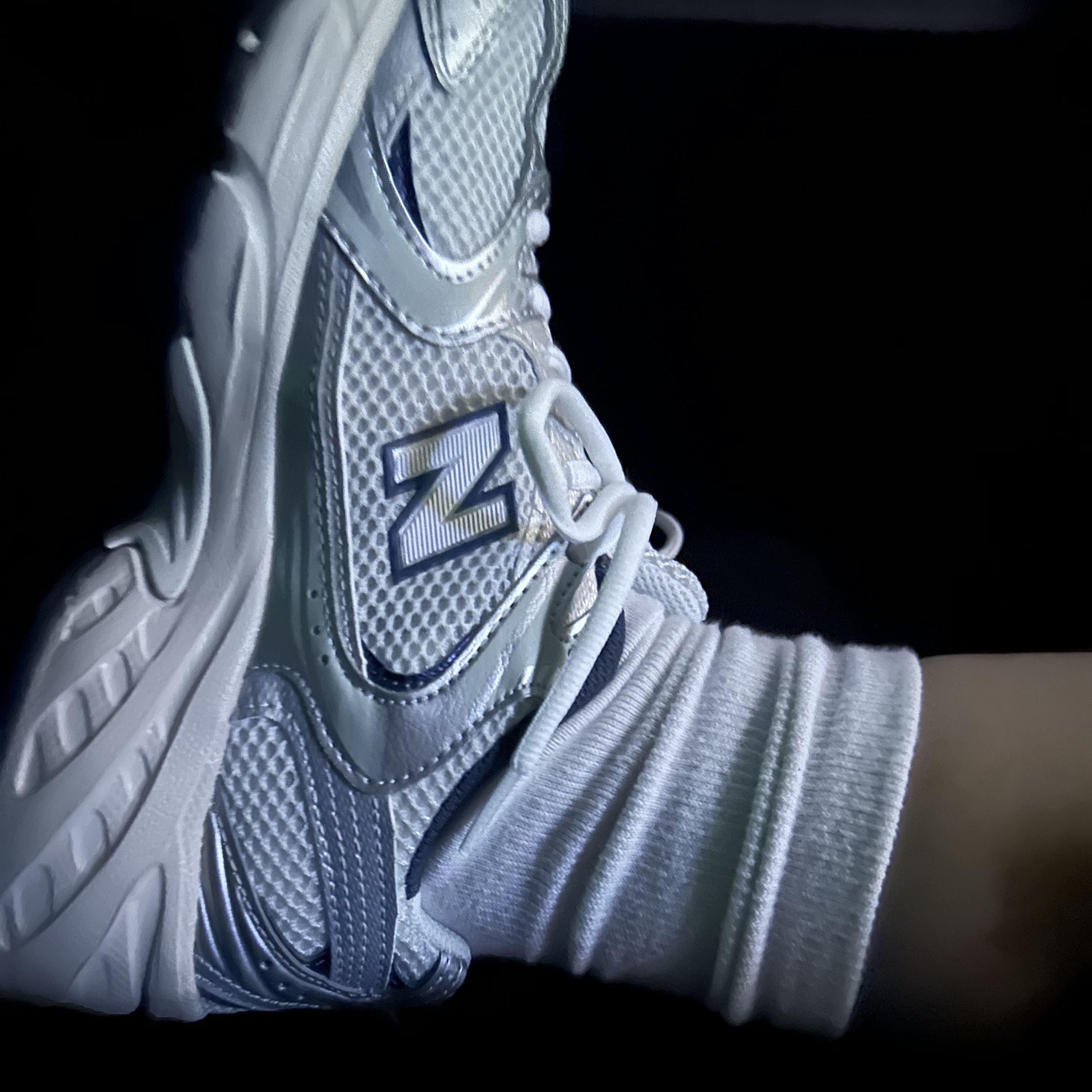 New Balance 530 Steel Grey 착용 스타일