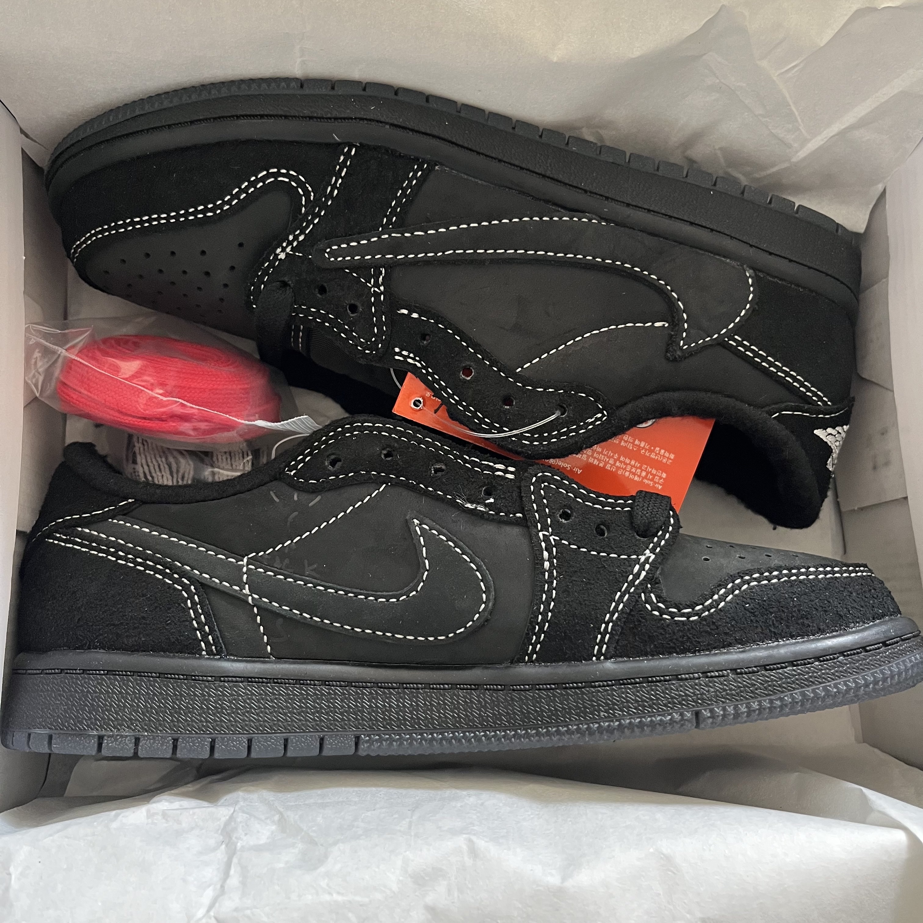 Jordan 1 x Travis Scott Retro Low OG SP Black Phantom, (PS) Jordan 1 x Travis Scott Retro Low OG SP Black Phantom 착용 스타일 - 2