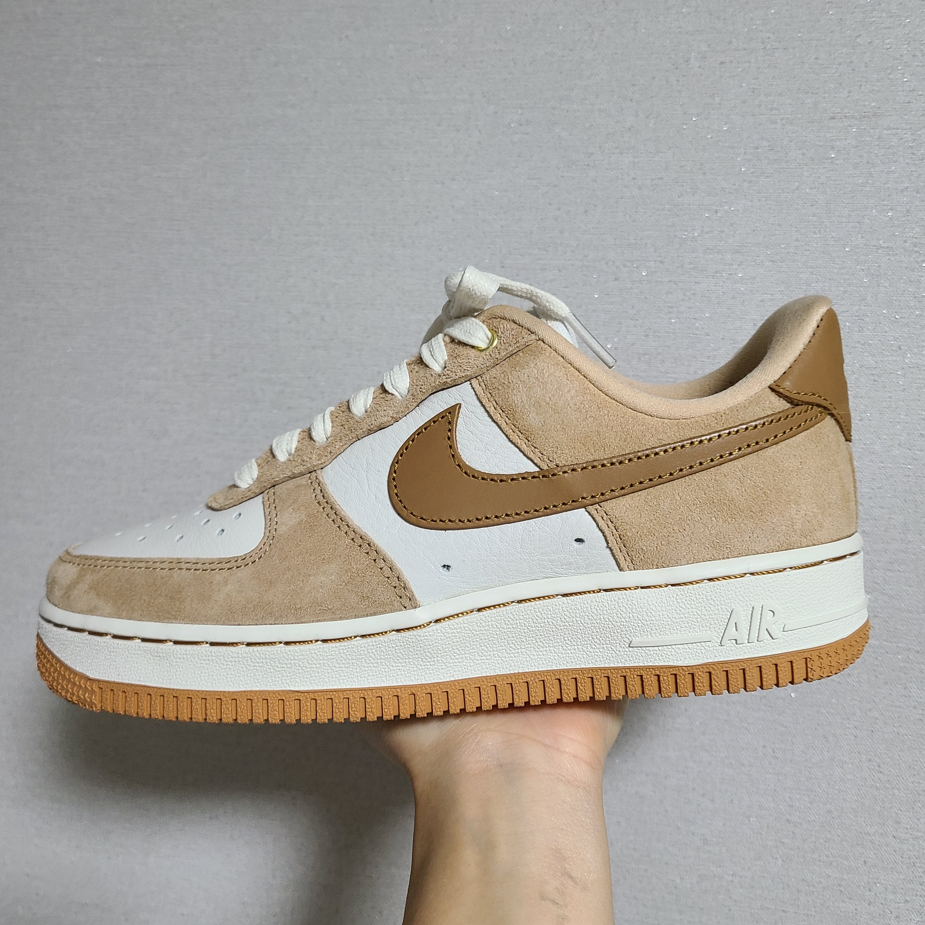 (W) Nike Air Force 1 LXX Flax 착용 스타일 - 1