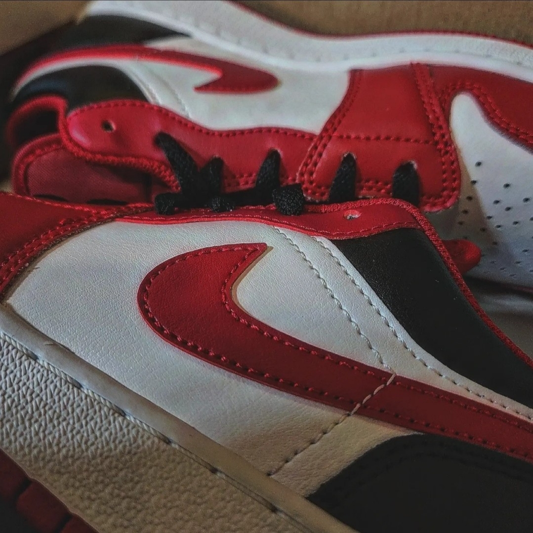 (GS) Jordan 1 Low White Gym Red Black 착용 스타일