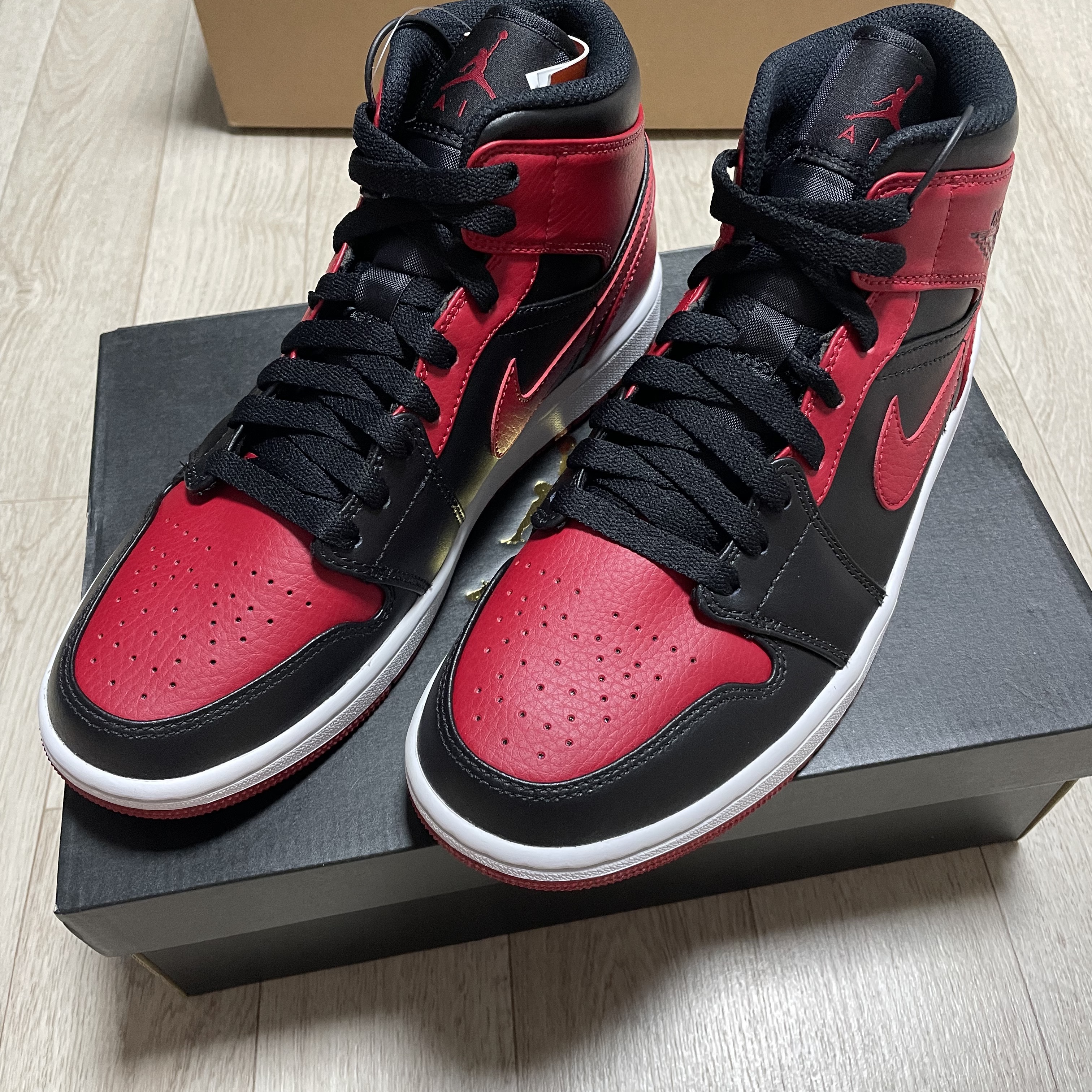 Jordan 1 Mid Bred Banned 2020 착용 스타일