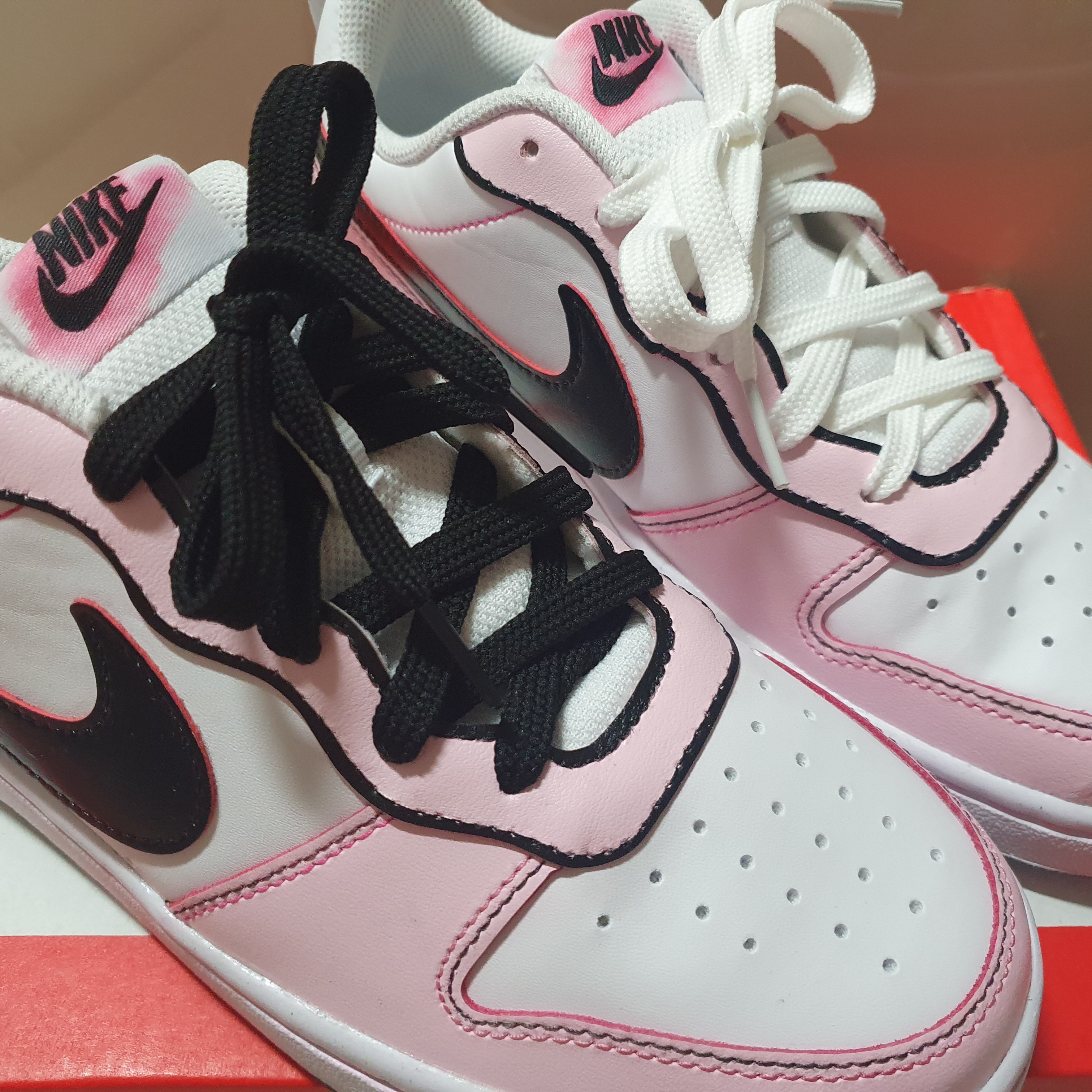 (GS) Nike Court Borough 2 SE White Pink Foam 착용 스타일 - 3