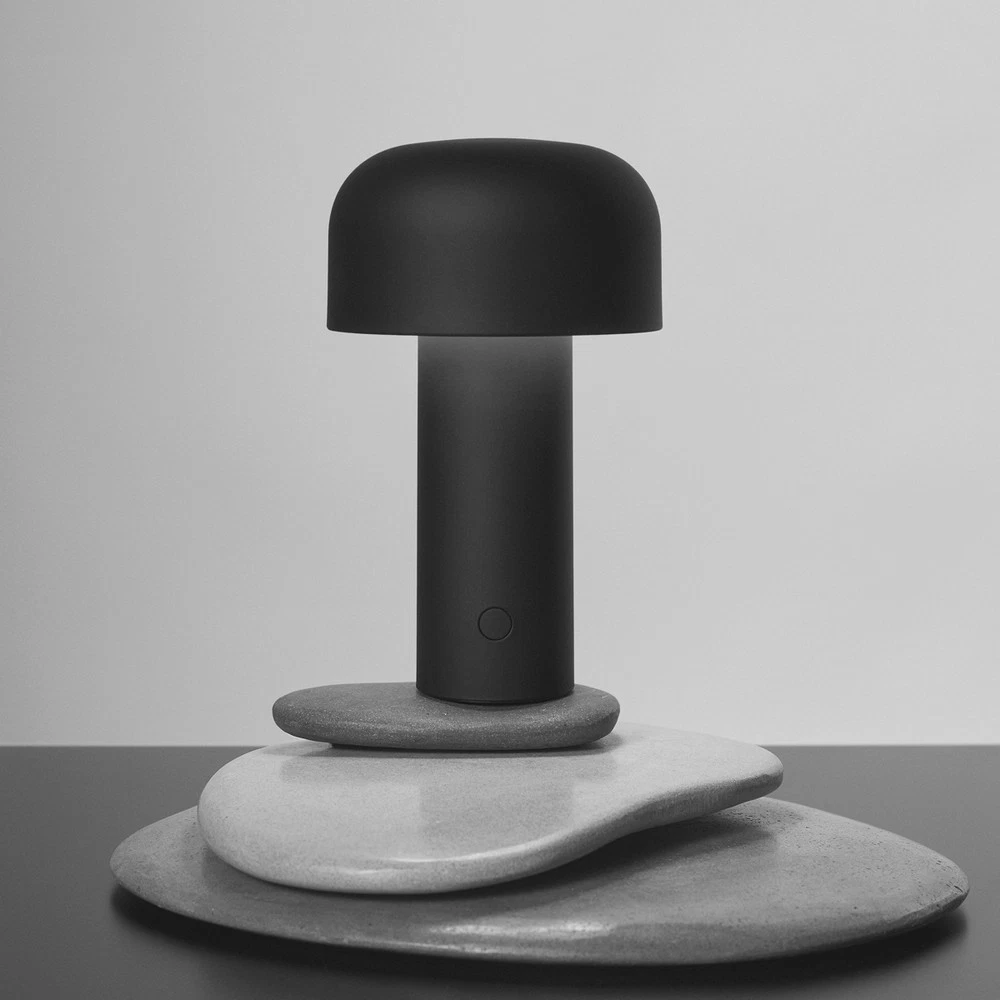플로스 벨홉 테이블 매트 블랙 | Flos | KREAM Flos Bellhop Table Matte Black