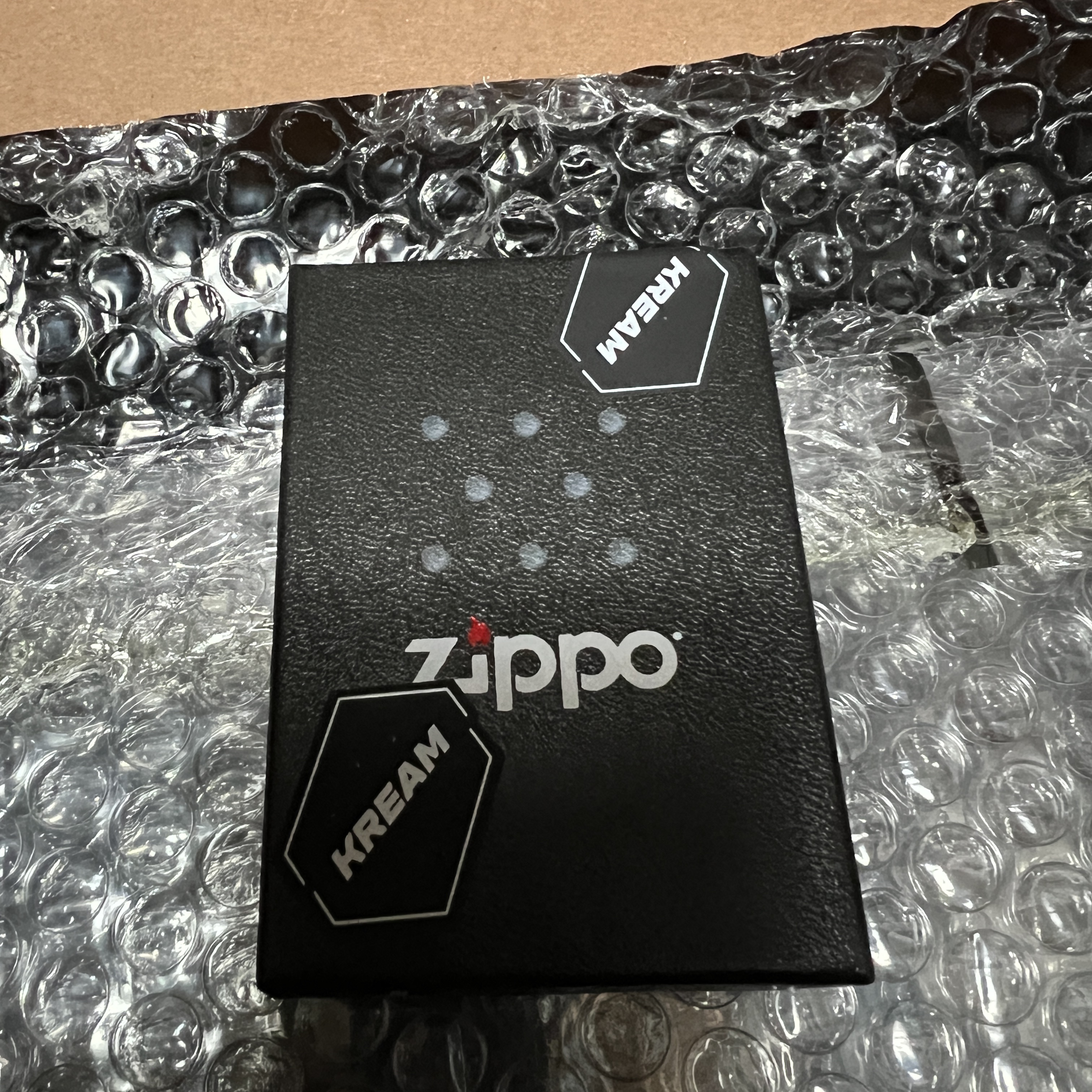 Supreme Repeat Engraved Zippo Silver - 22FW 착용 스타일 - 4