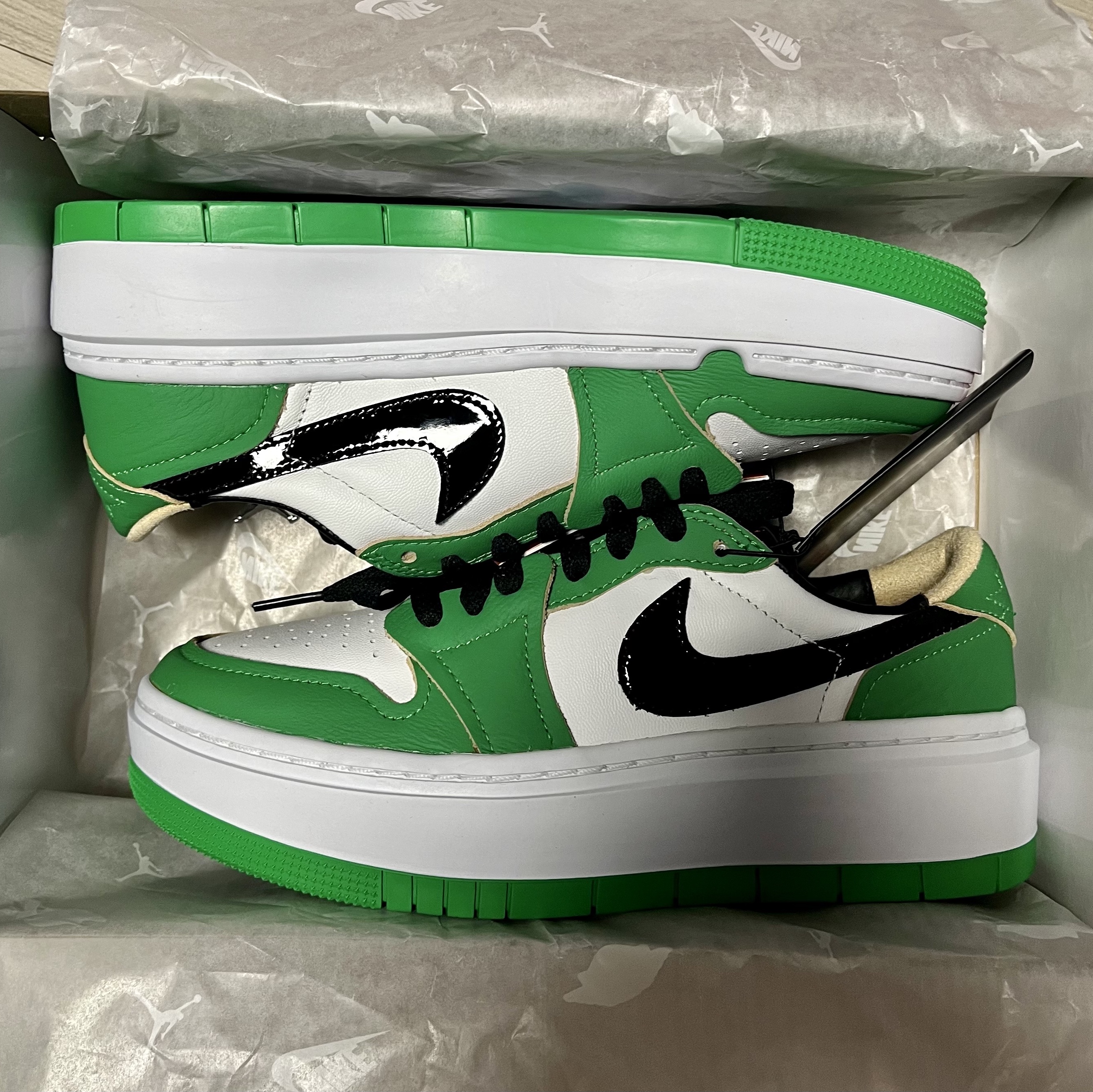 (W) Jordan 1 Elevate Low SE Lucky Green 착용 스타일