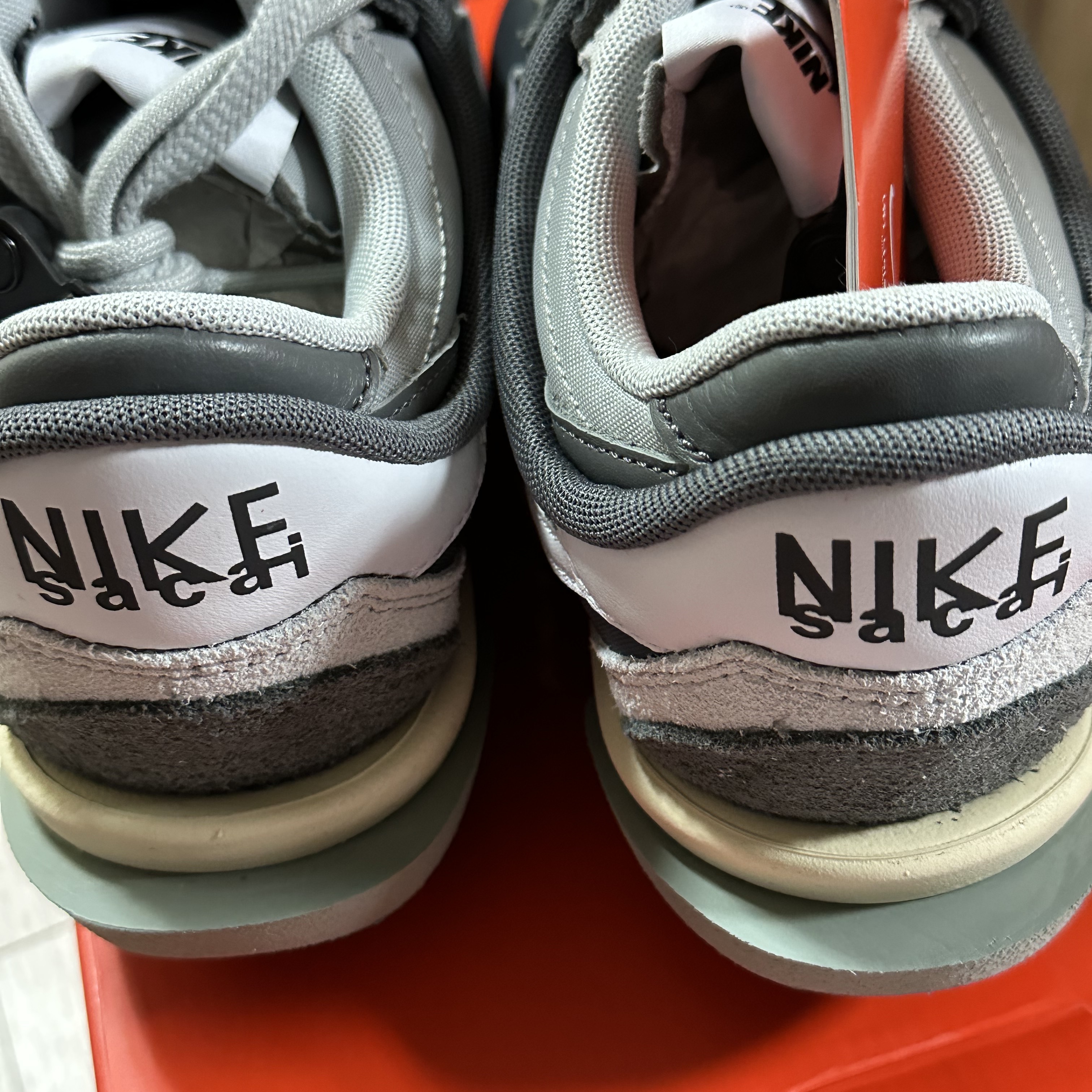 Nike x Sacai Zoom Cortez SP Iron Grey 착용 스타일 - 2