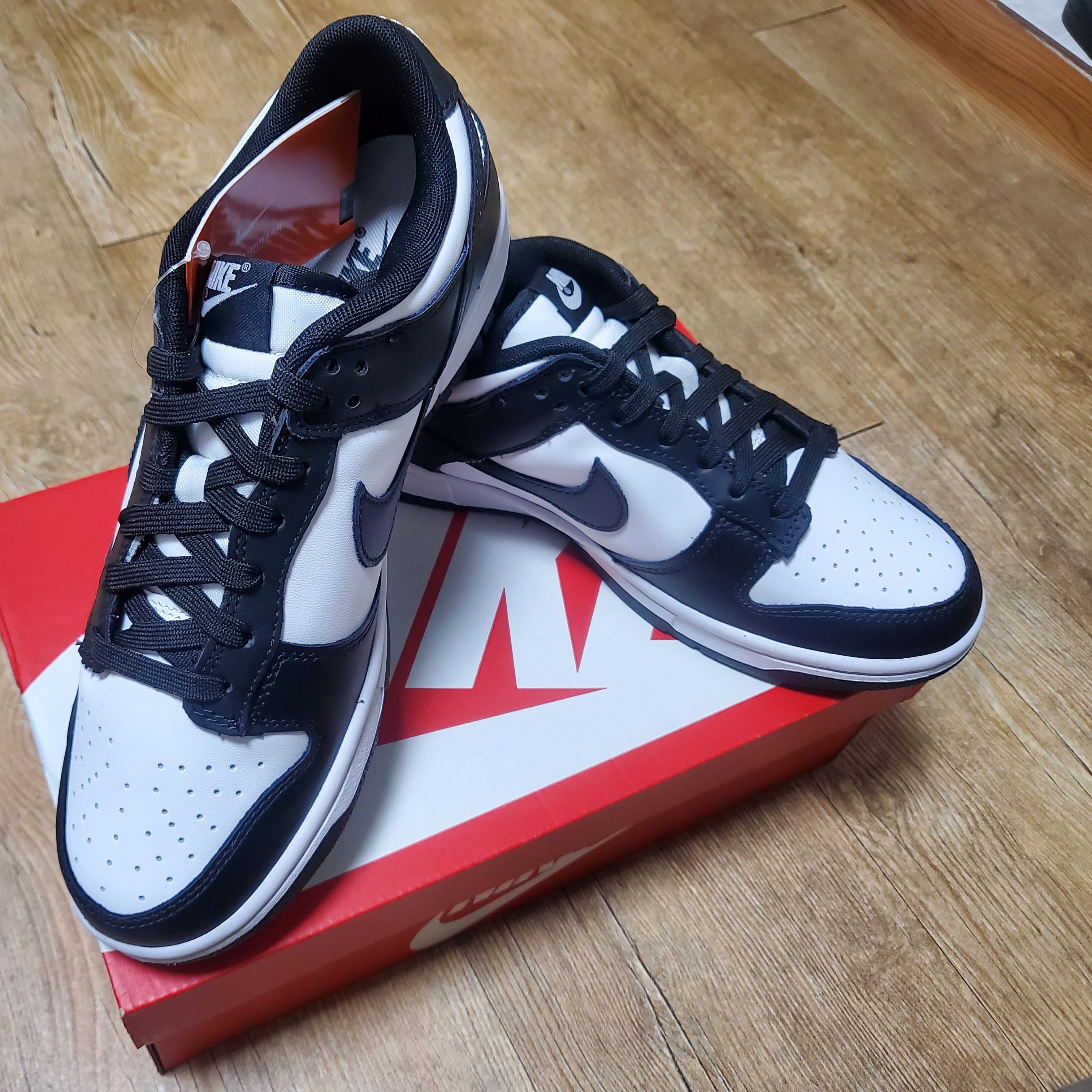 Nike Dunk Low Retro Black 착용 스타일