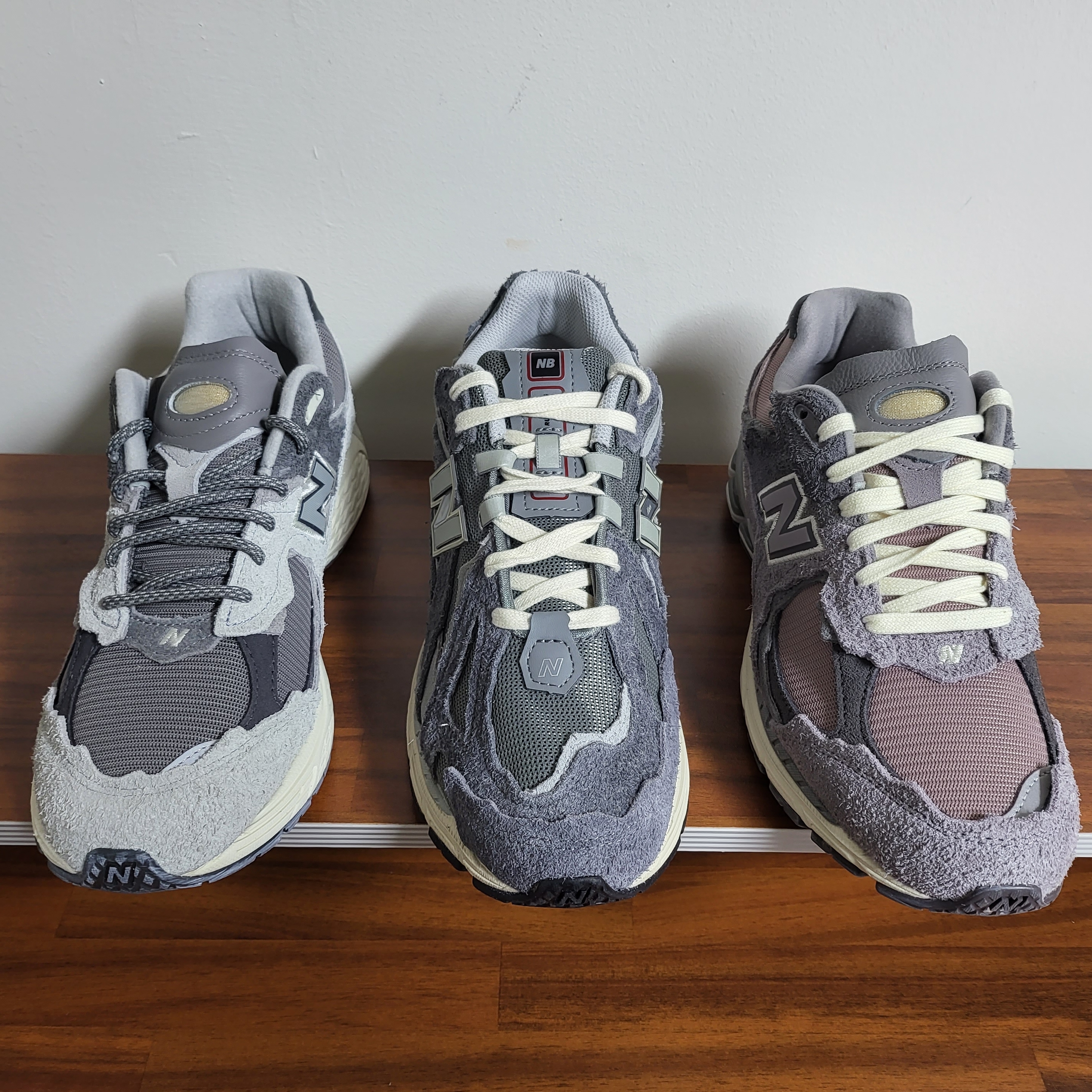 New Balance 2002R Protection Pack Zinc Eiffel Tower, New Balance 1906D Protection Pack Castlerock 착용 스타일 - 2
