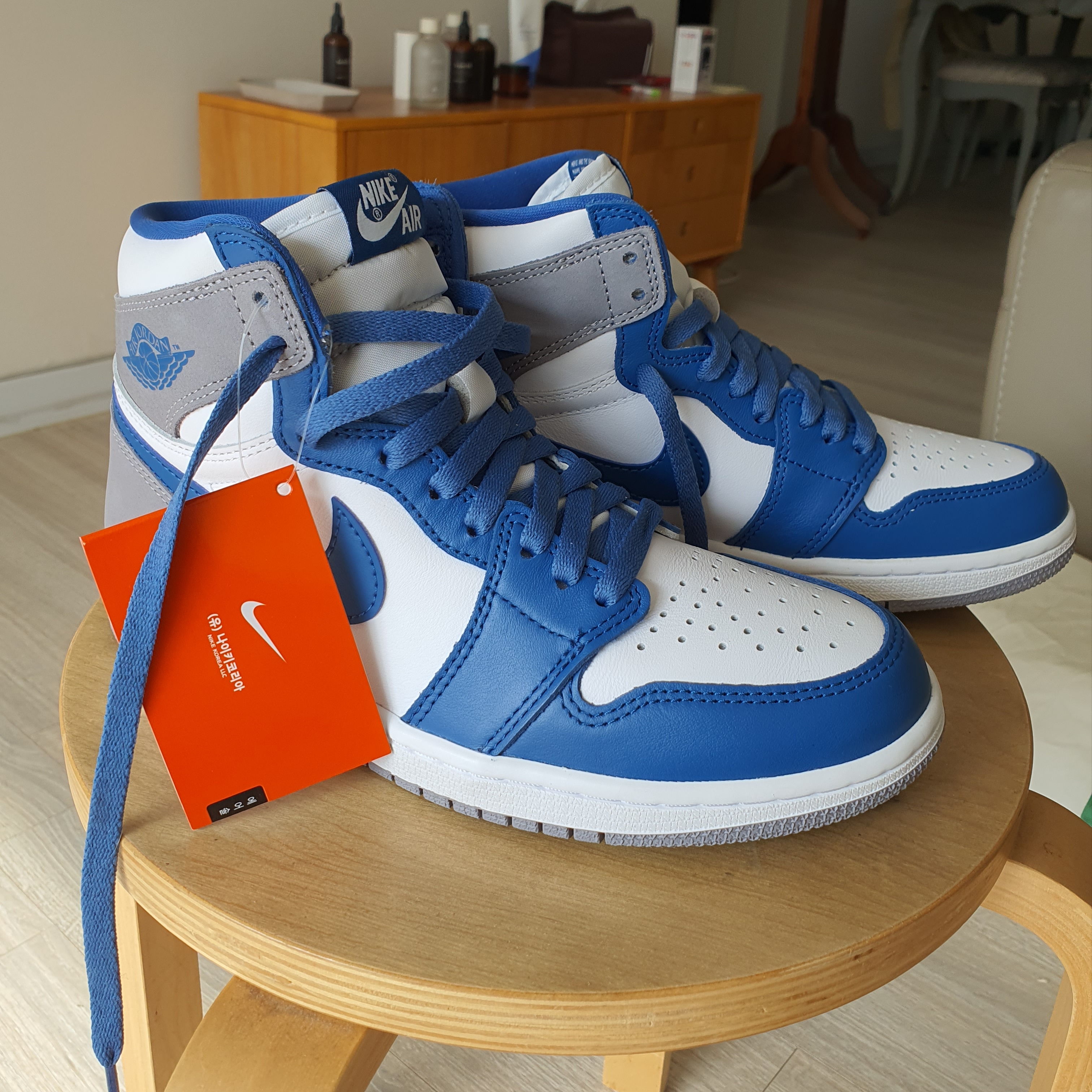 Jordan 1 Retro High OG True Blue 착용 스타일