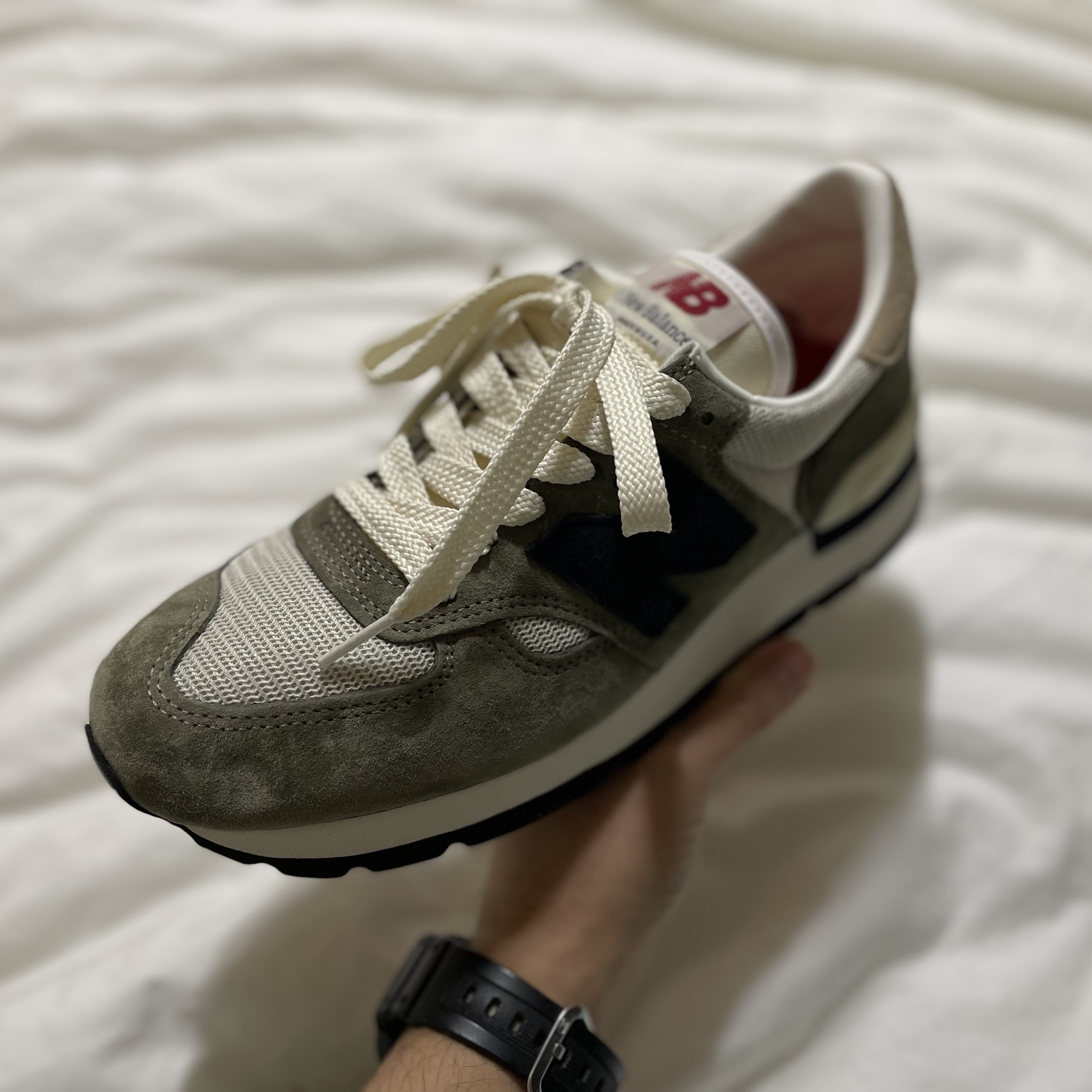 New Balance 990v1 Made in USA Olive 착용 스타일 - 2
