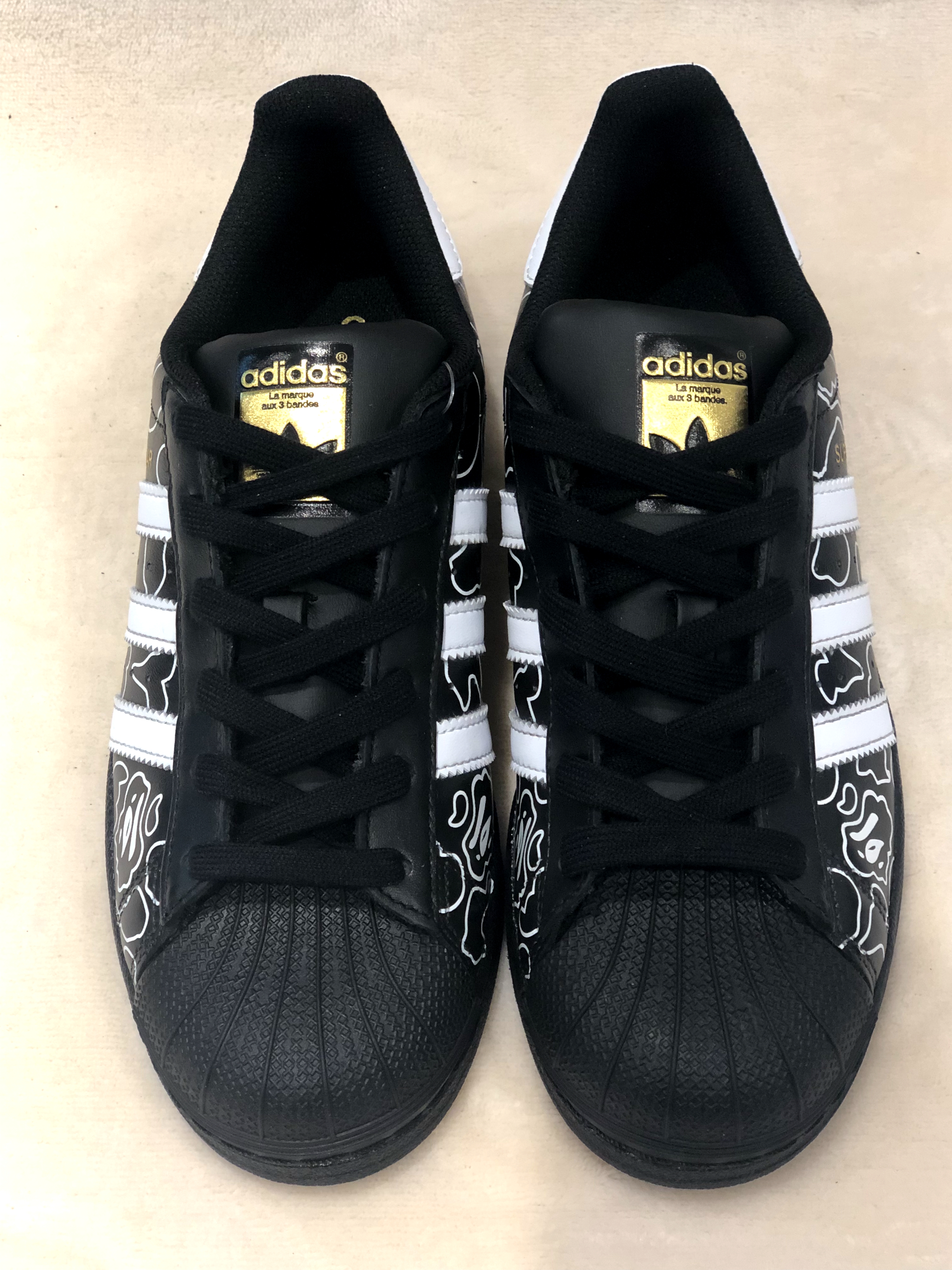 Adidas Superstar Core Black White, Adidas Superstar 82 Black White 착용 스타일 - 1