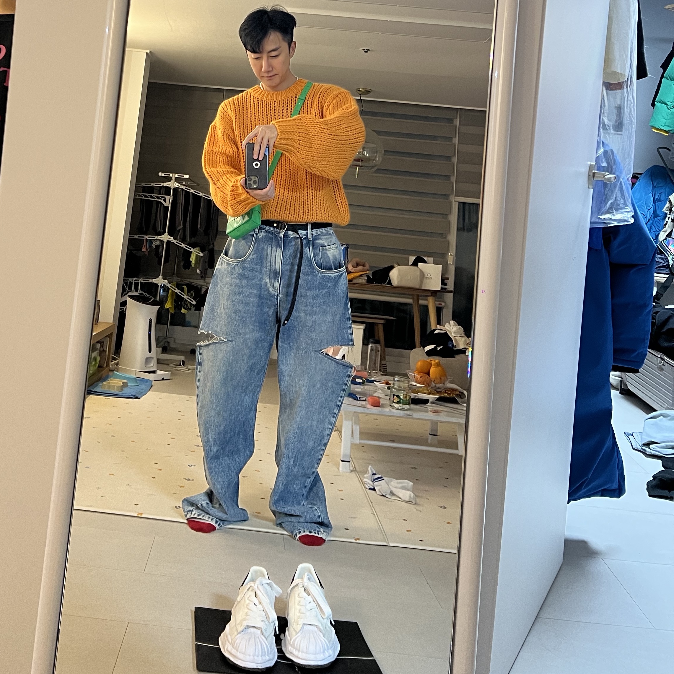 Maison Mihara Yasuhiro Blakey OG Sole Leather Low-top Sneakers White, Bottega Veneta Mini Leather Cassette Parakeet 착용 스타일