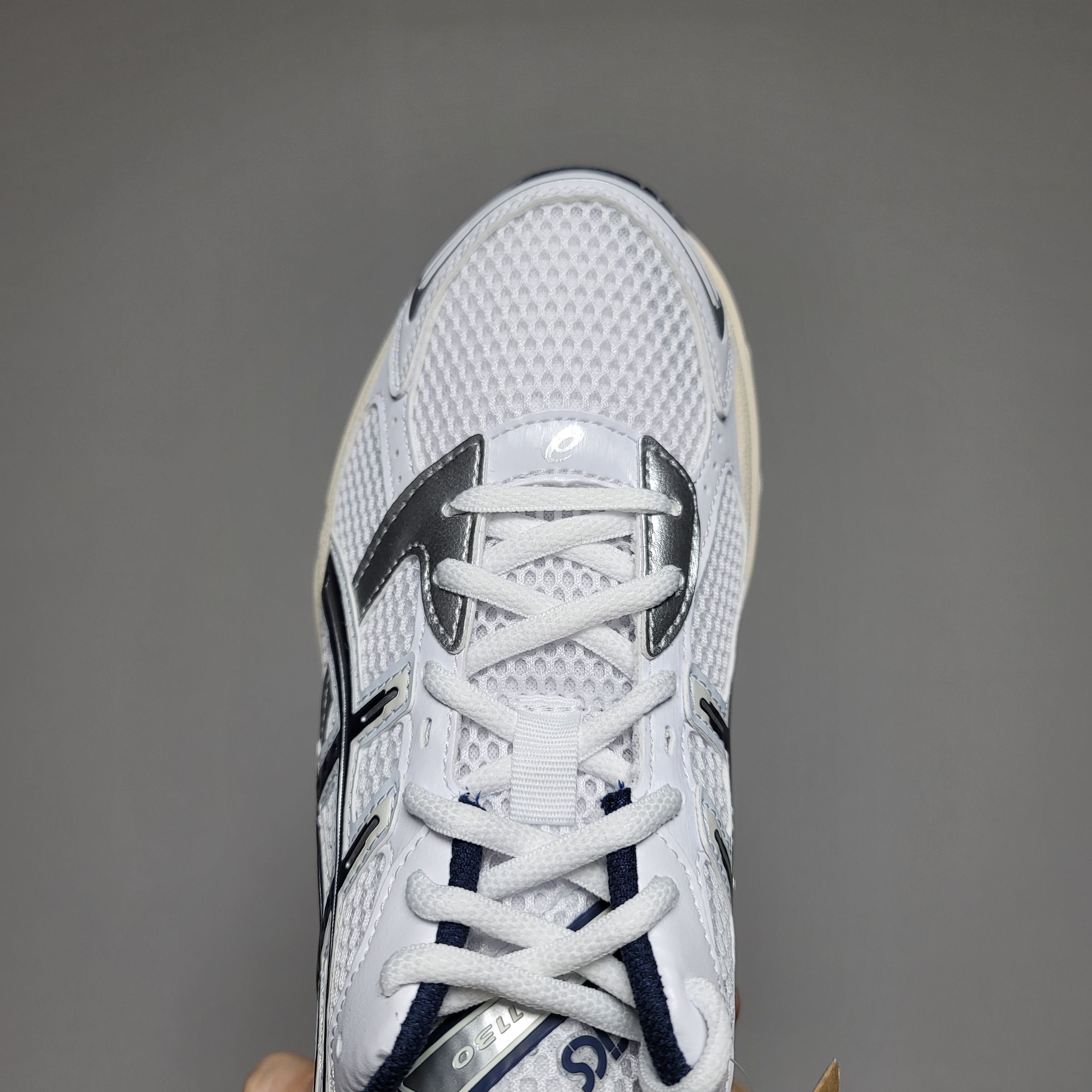 (W) Asics Gel-1130 White Midnight 착용 스타일 - 3