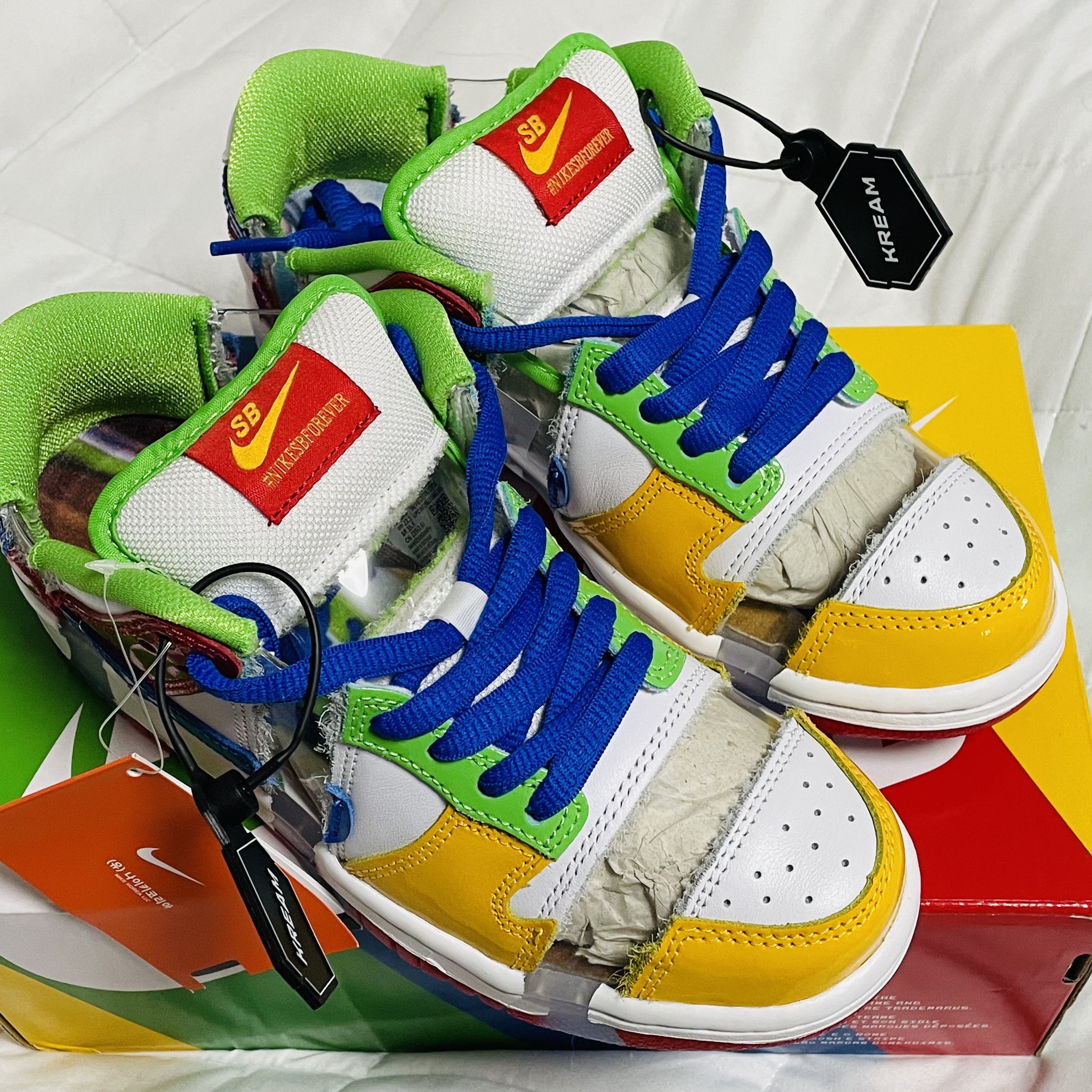 Nike SB Dunk Low Sandy, Nike x Stussy Windrunner Jacket Bright Cactus 착용 스타일 - 1