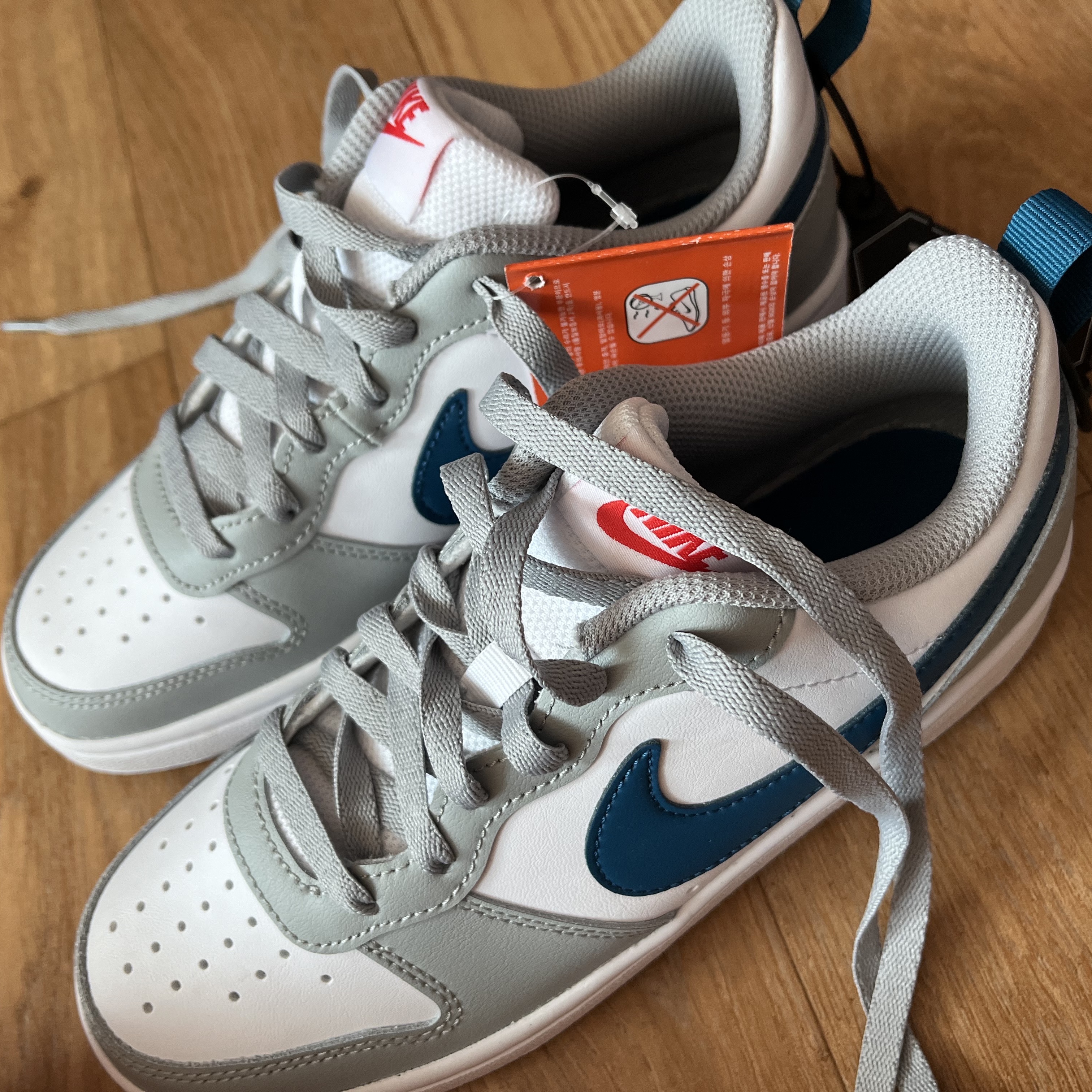 (GS) Nike Court Borough Low 2 Light Smoke Grey 착용 스타일