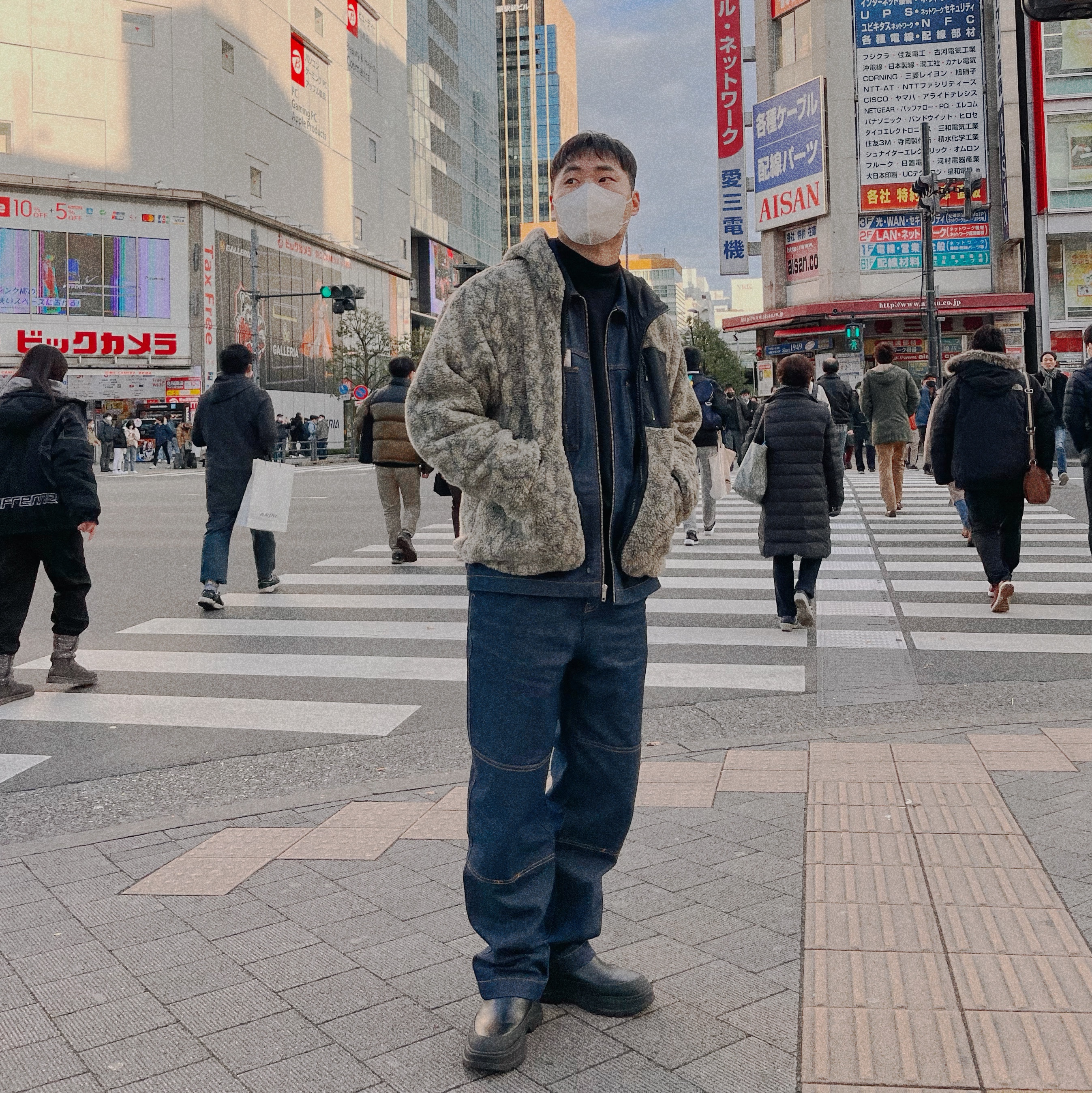 Stussy Snake Jacquard Sherpa Jacket Grey, Stussy Denim Zip Up Work Shirt Indigo 착용 스타일 - 2