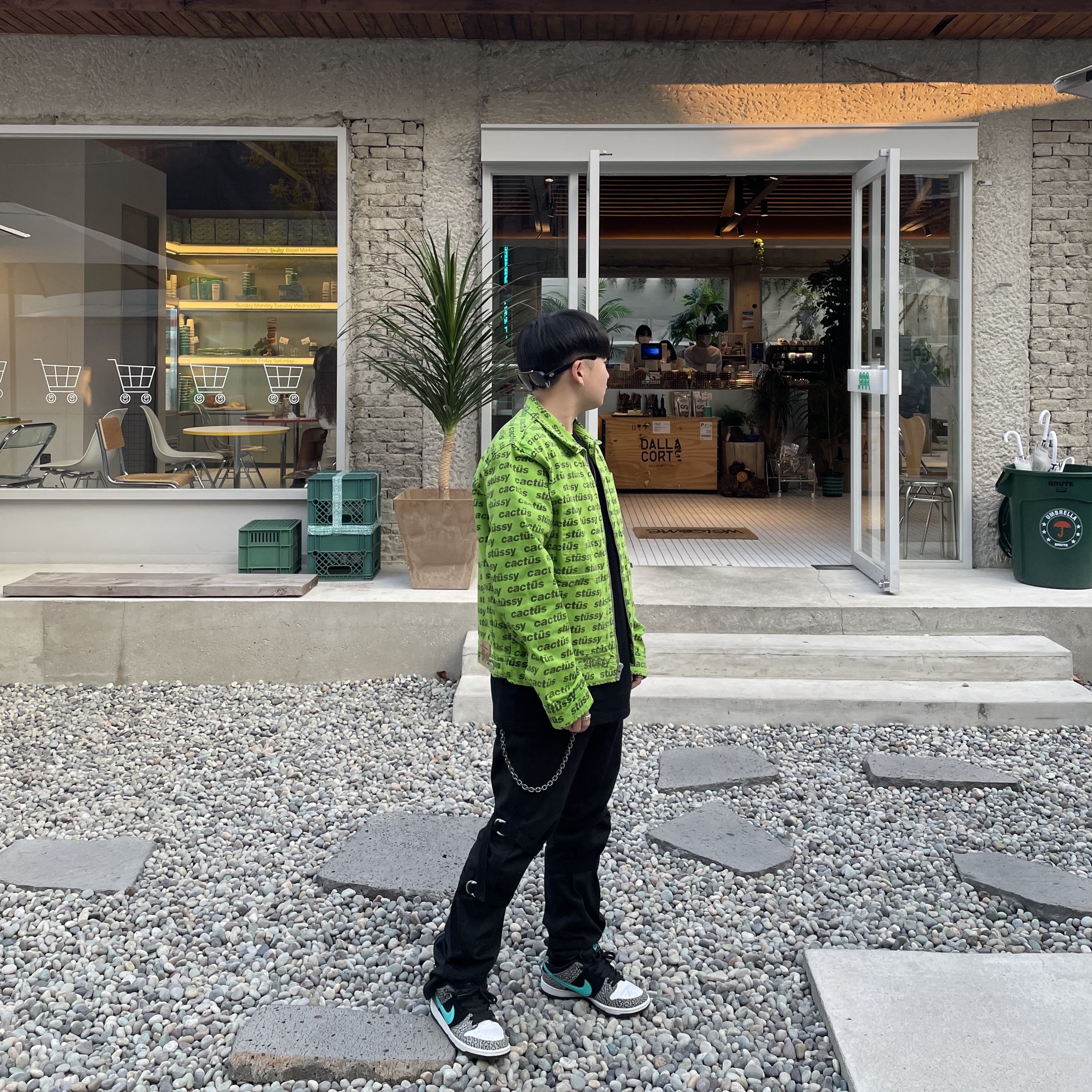 Stussy x Cactus Plant Flea Market Work Jacket, Nike SB Dunk Low Pro Clear Jade 착용 스타일 - 2