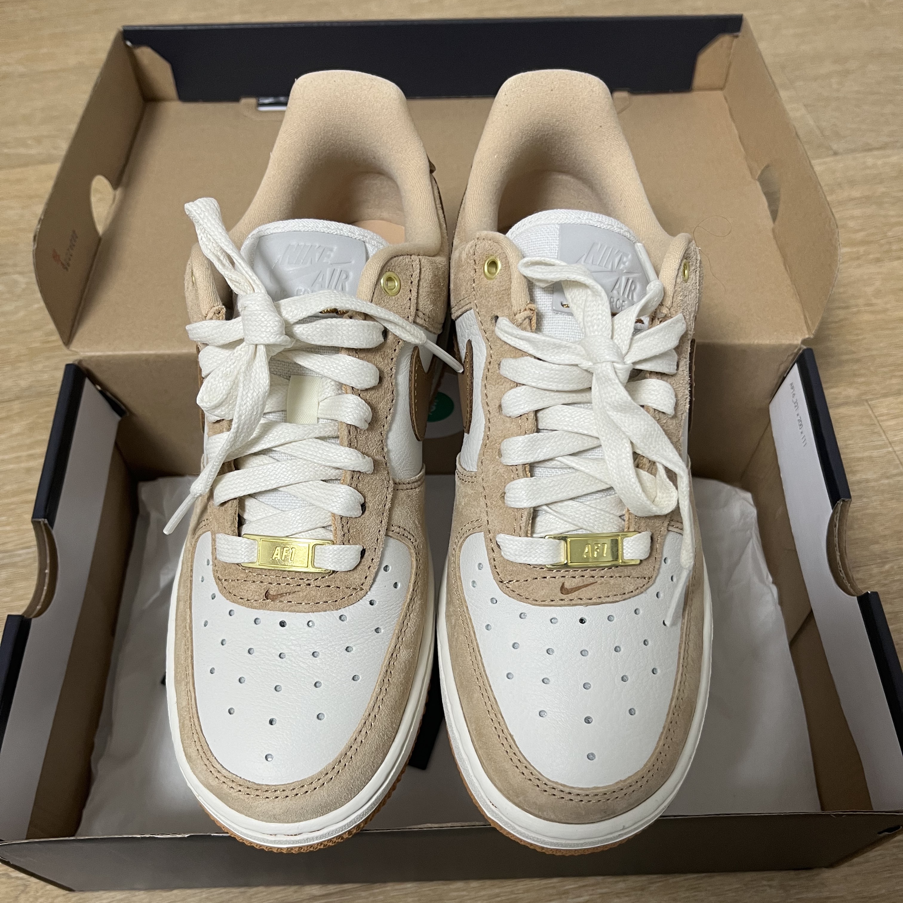 (W) Nike Air Force 1 LXX Flax 착용 스타일