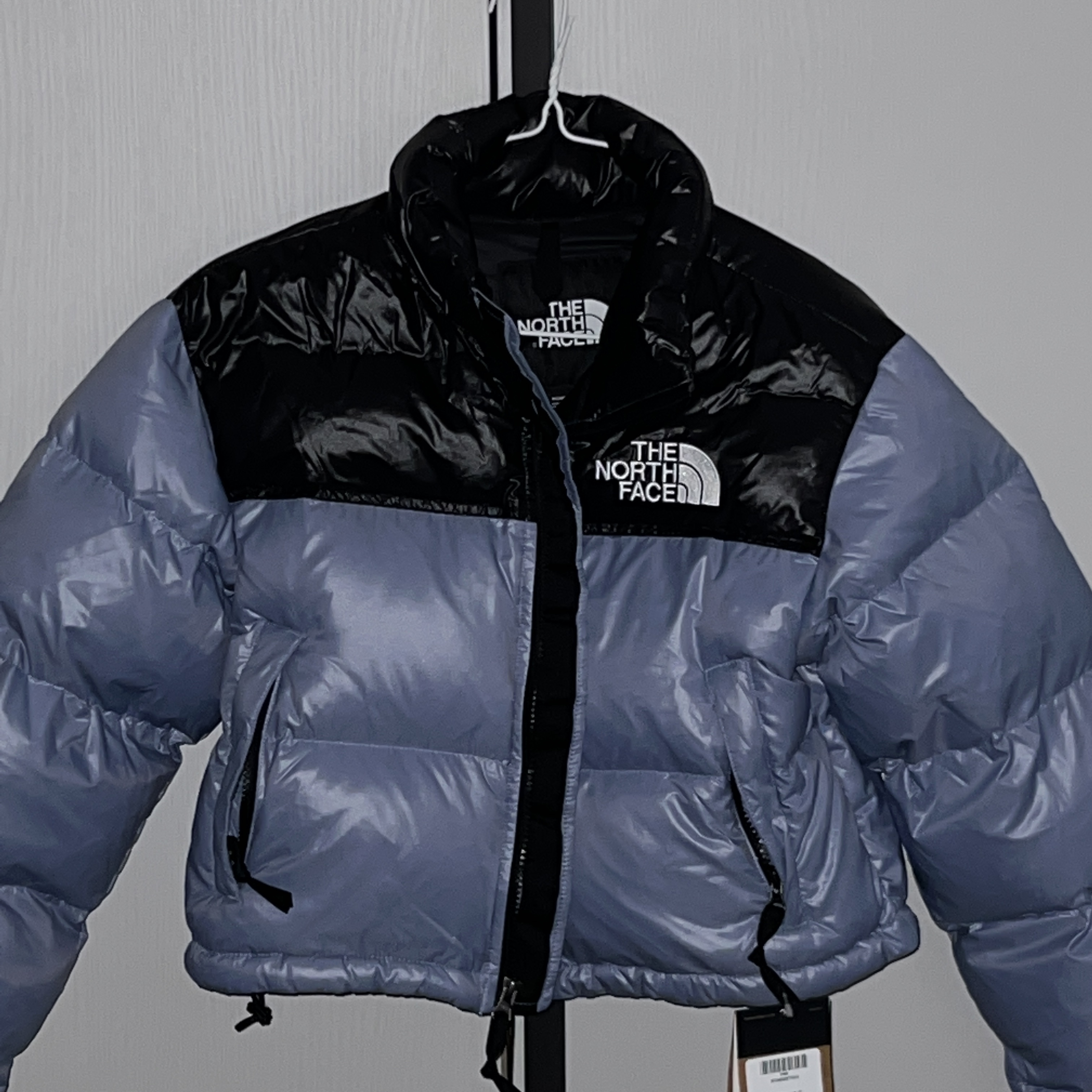 (W) The North Face Nuptse Short Jacket Folk Blue 착용 스타일