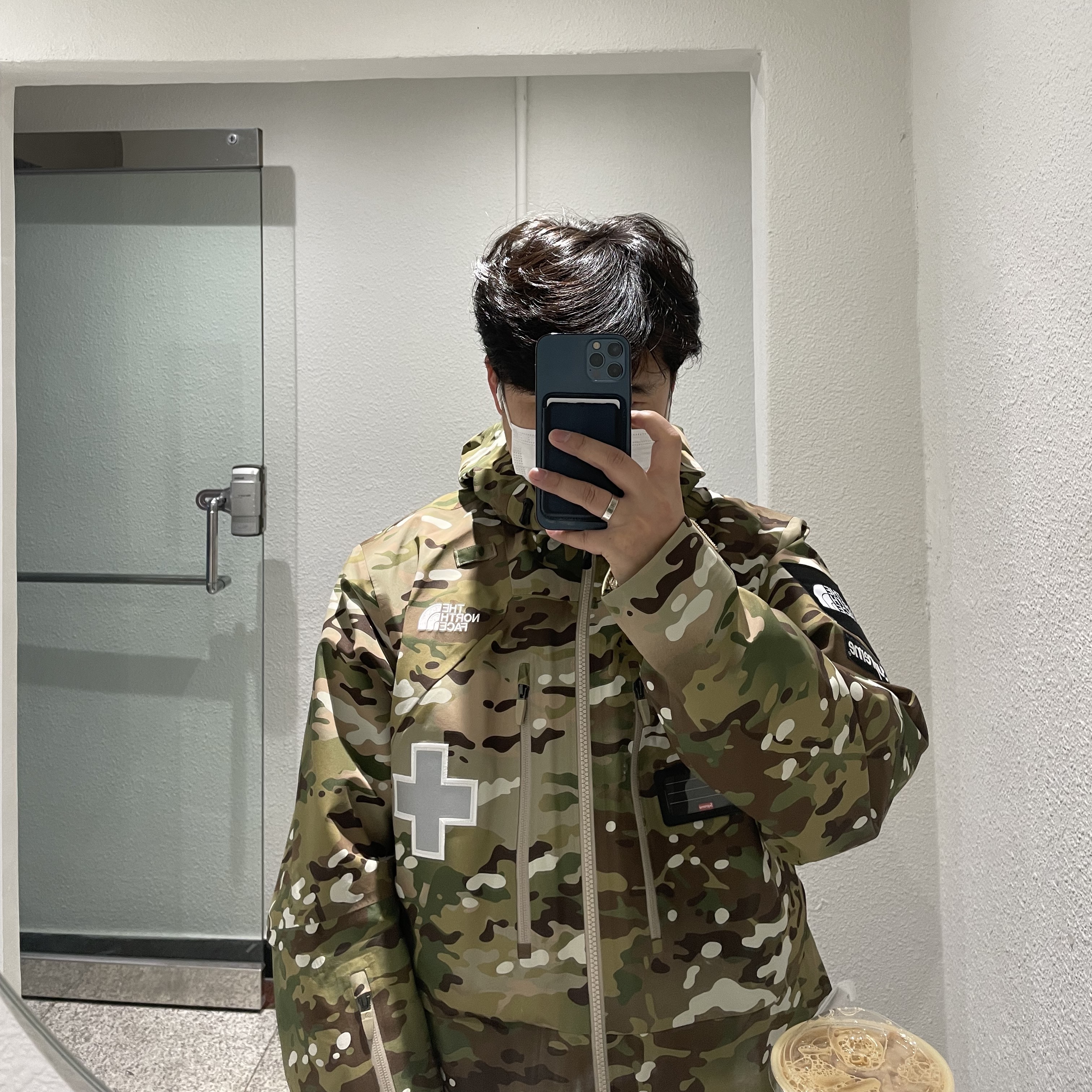Supreme x The North Face Summit Series Rescue Mountain Pro Jacket Multi Camo - 22SS 착용 스타일