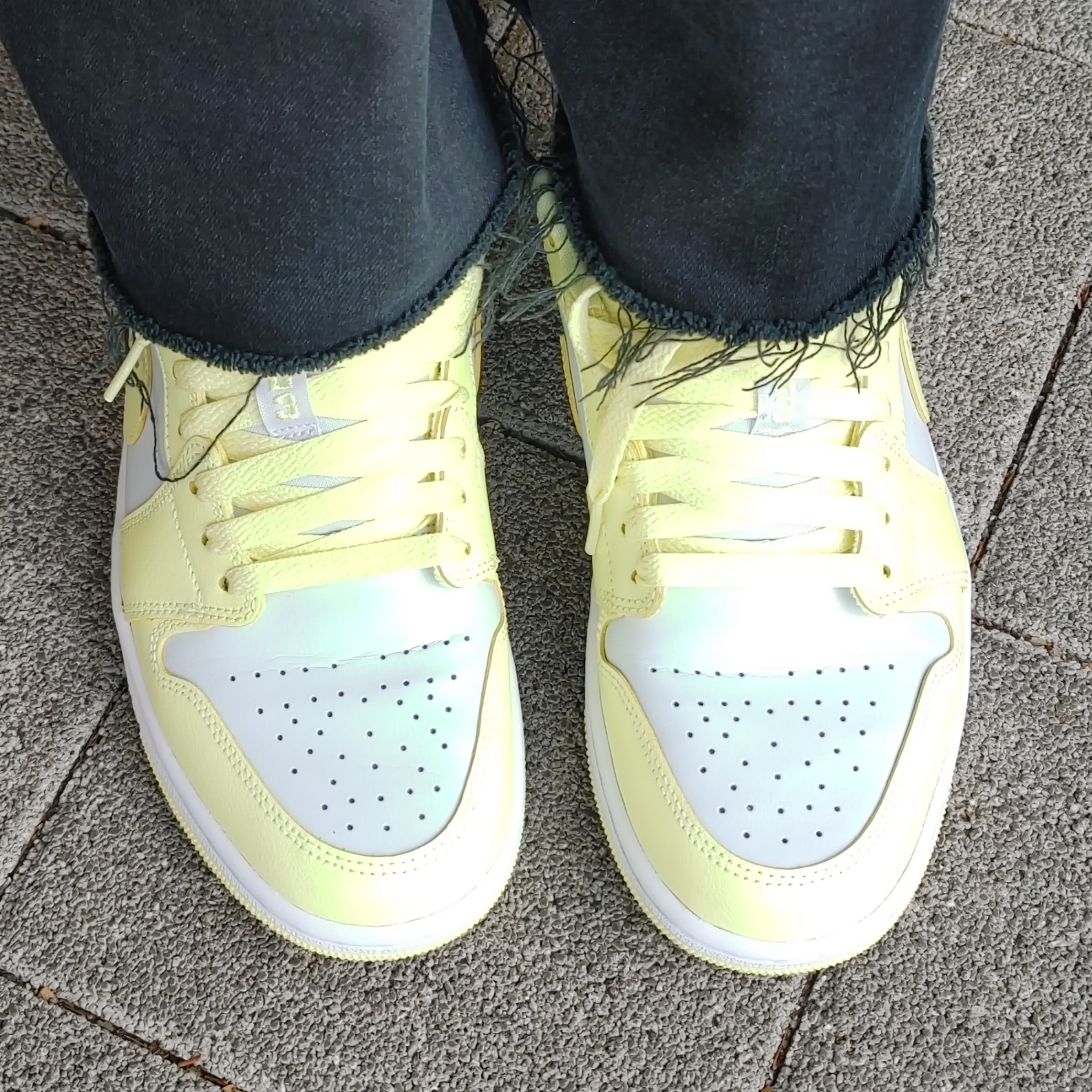 (W) Jordan 1 Low Citron Tint 착용 스타일 - 1