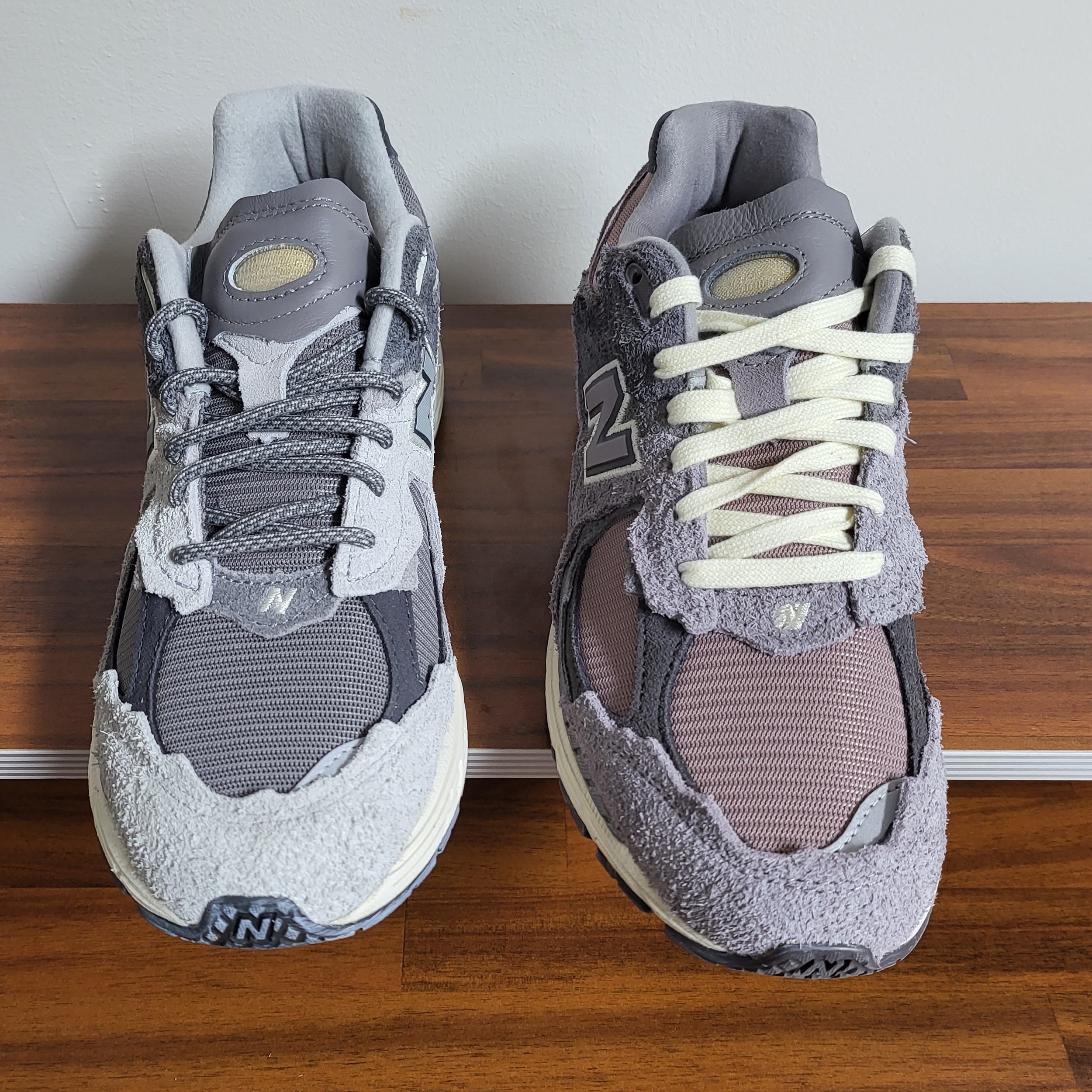 New Balance 2002R Protection Pack Zinc Eiffel Tower, New Balance 1906D Protection Pack Castlerock 착용 스타일 - 5