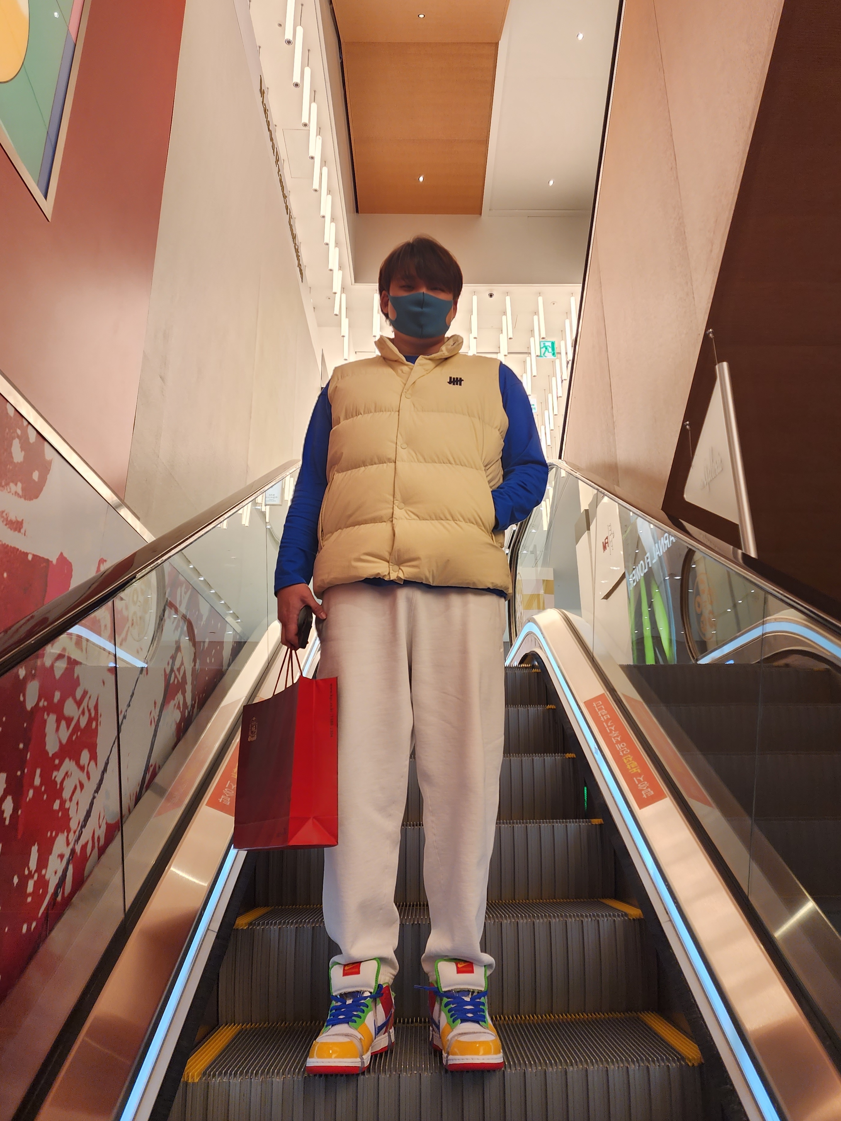 Nike SB Dunk Low Sandy, Nike NRG Solo Swoosh Fleece Pants Summit White - US/EU 착용 스타일 - 2