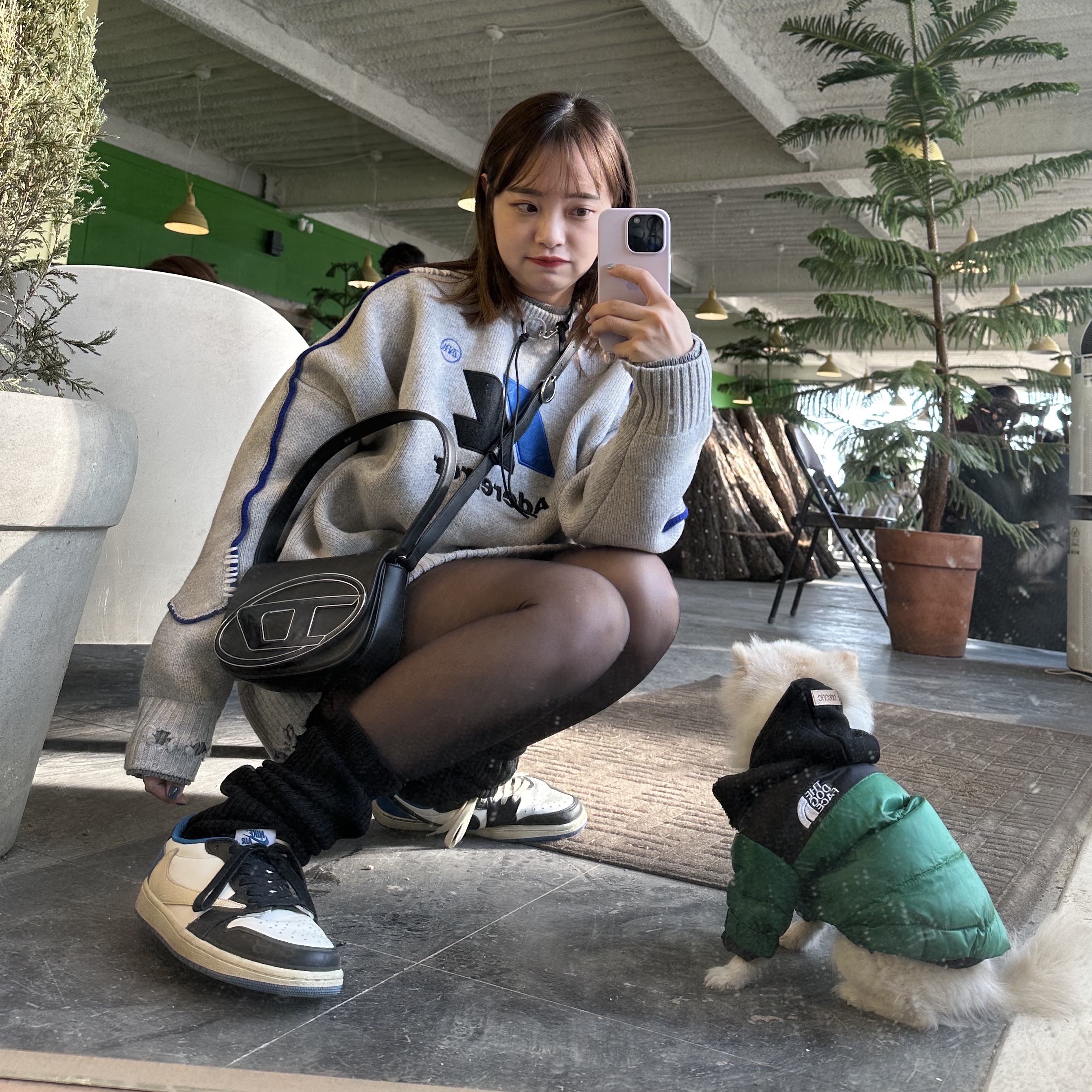 Zara x Ader Error Oversize Sweater Grey, Jordan 1 x Travis Scott x Fragment Retro Low OG SP Military Blue 착용 스타일 - 1