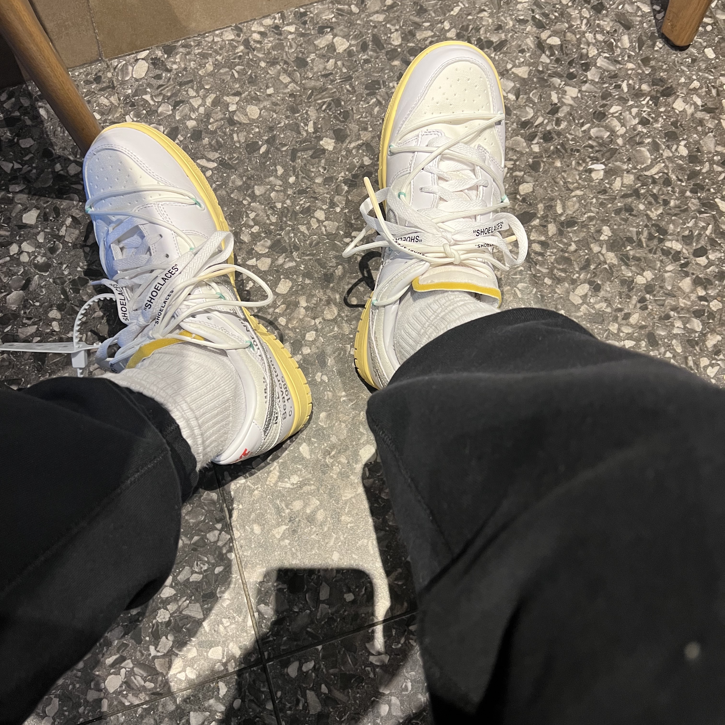 Nike NRG Solo Swoosh Fleece Pants Black White - Asia, Nike x Off-White Dunk Low The 50 - Lot 1 착용 스타일