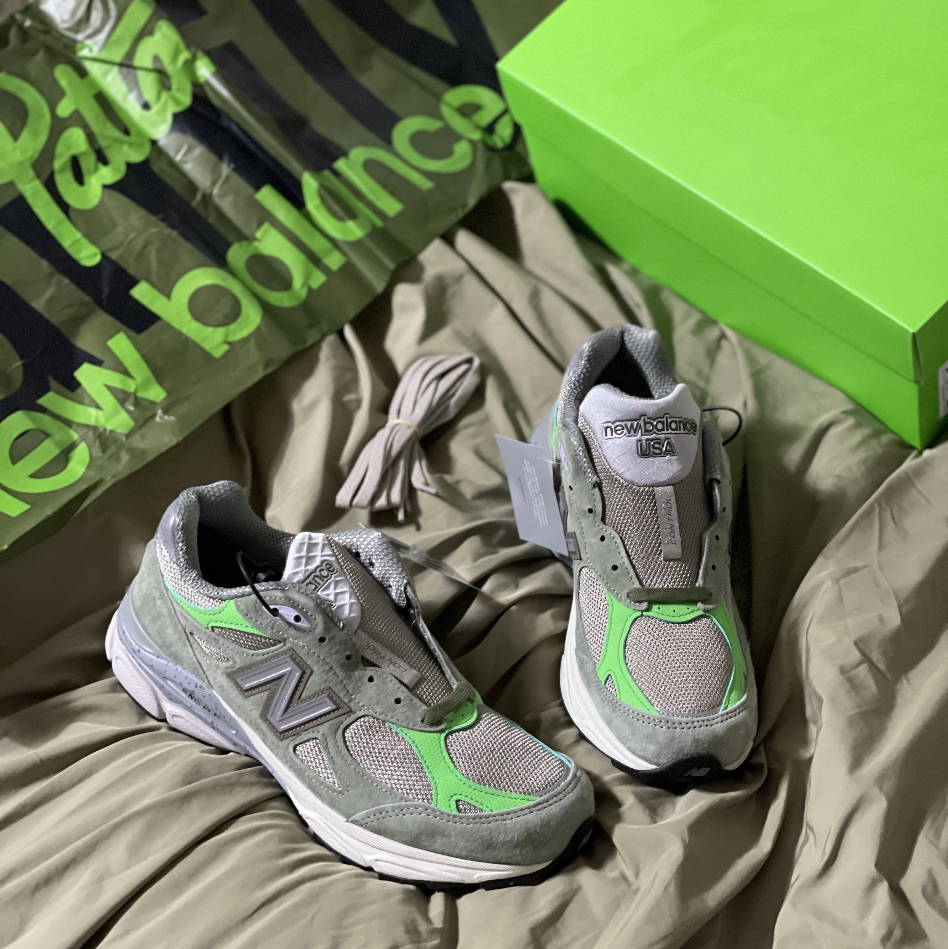 New Balance x Patta 990v3 Made in USA Olive 착용 스타일