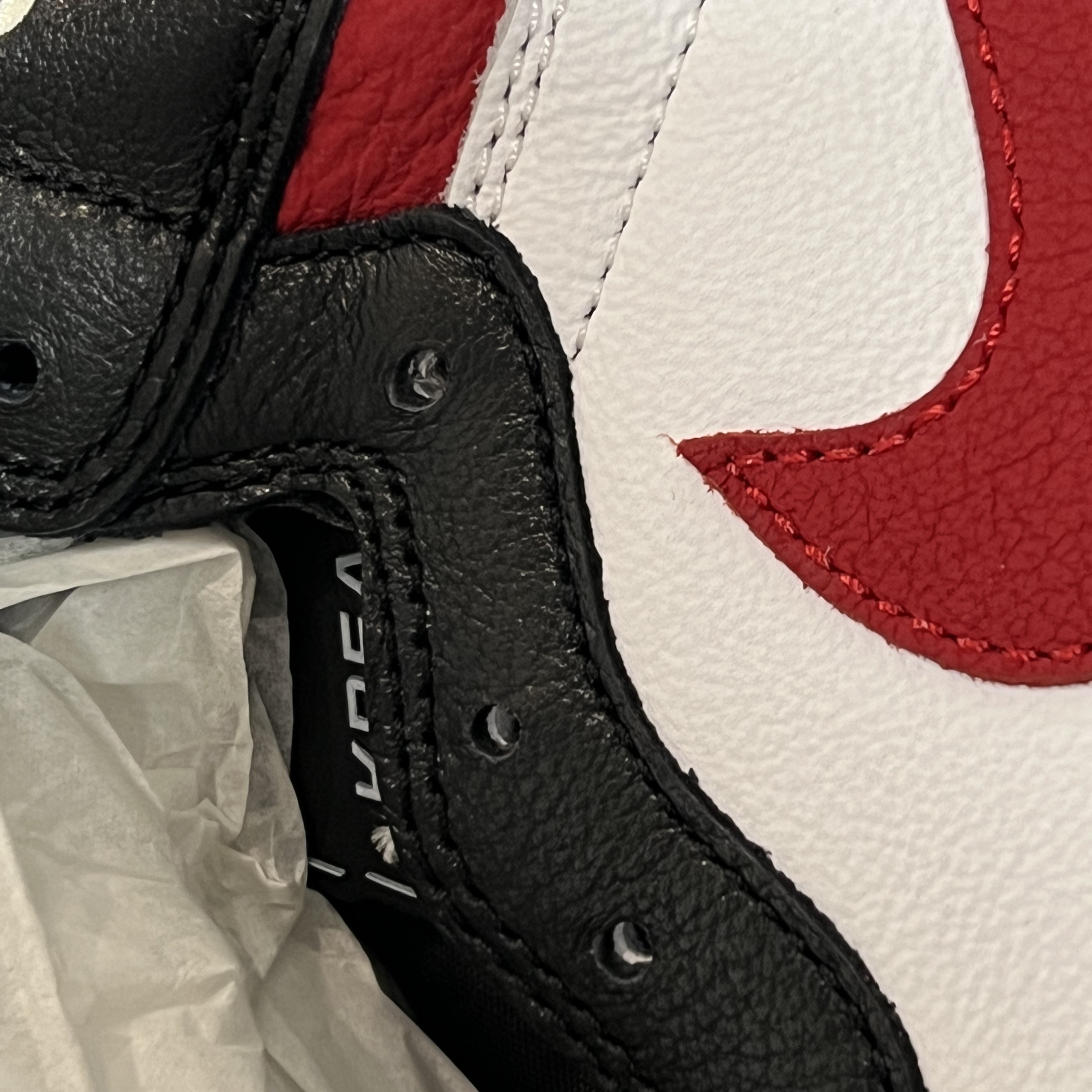 Jordan 1 Retro High OG Gym Red 착용 스타일
