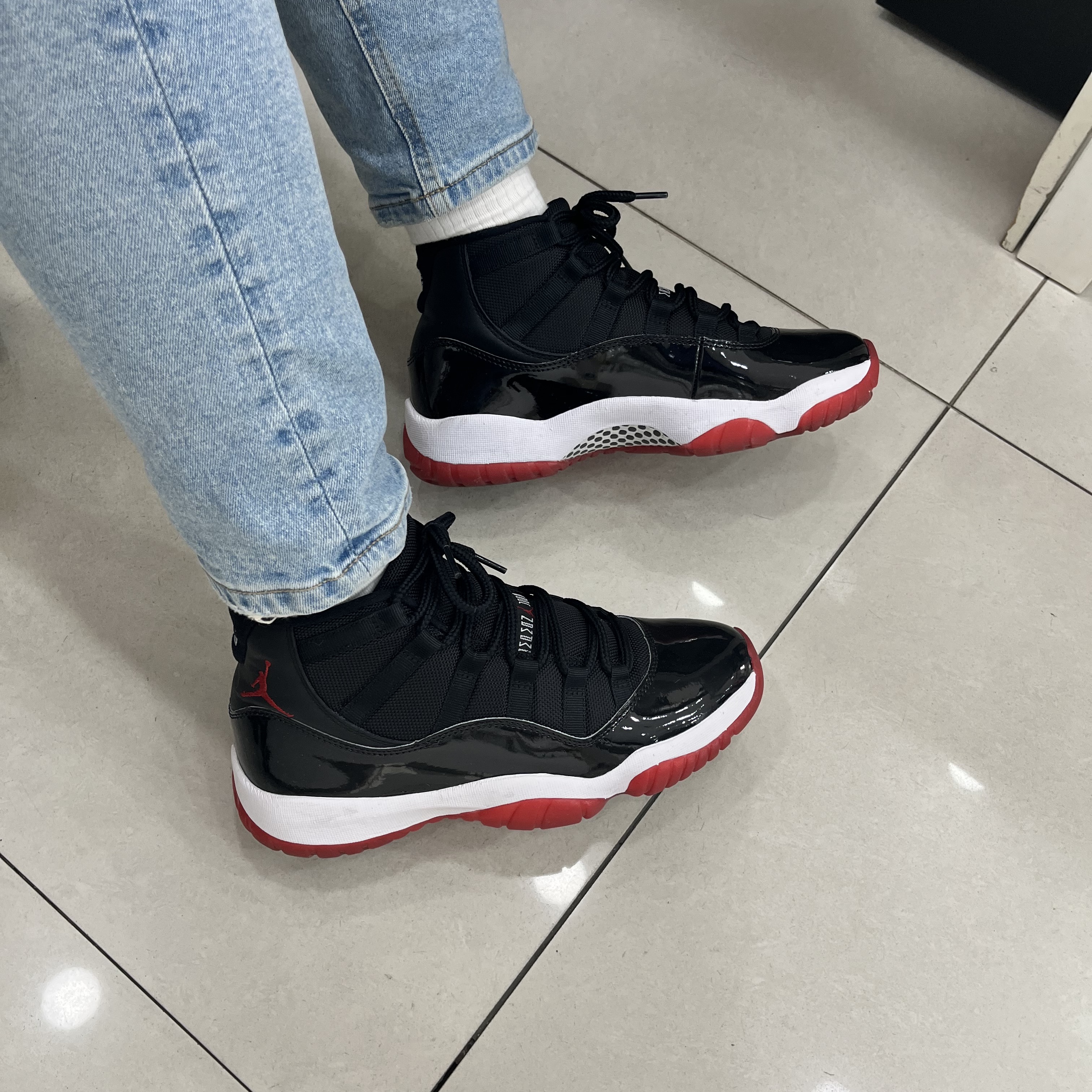 Jordan 11 Retro Bred 2019 착용 스타일 - 1