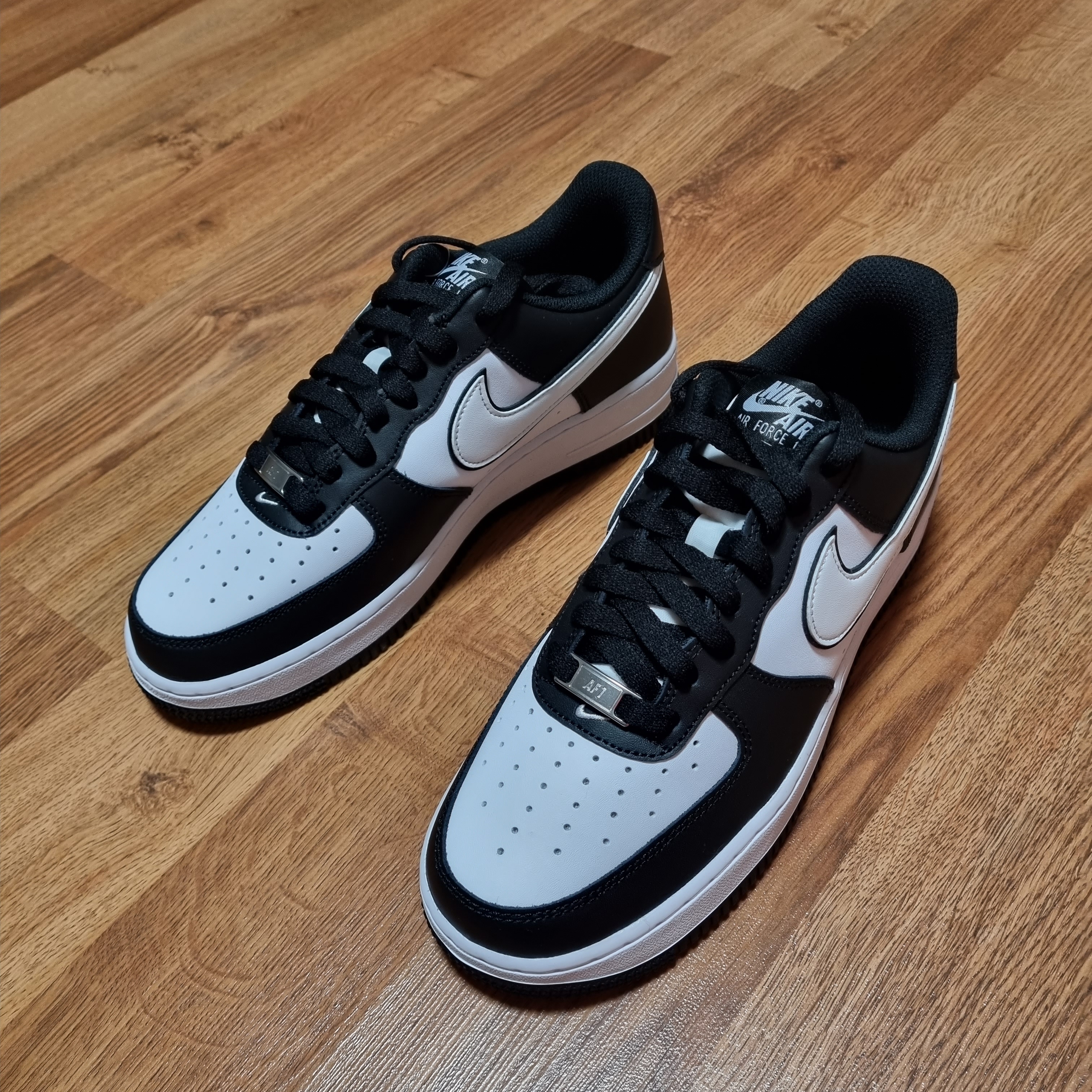 Nike Air Force 1 '07 Black White 착용 스타일 - 2