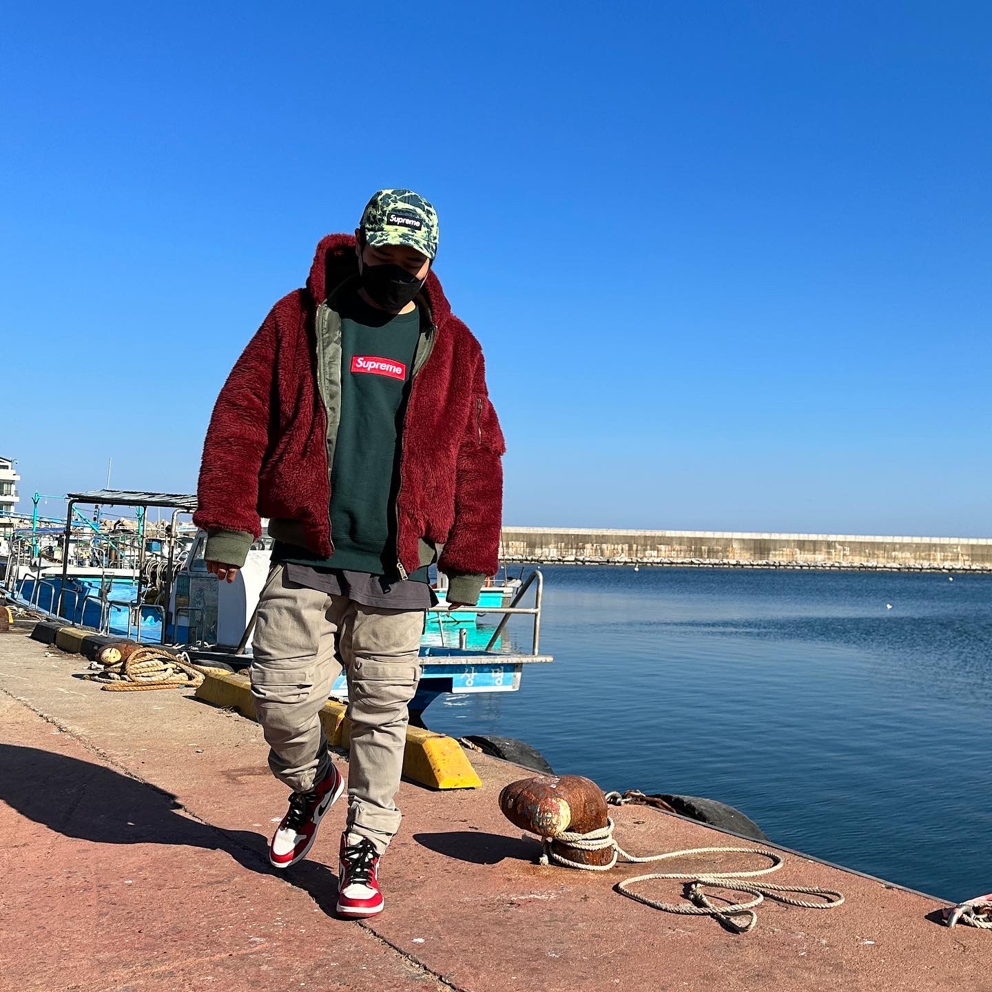 Supreme Denim Camp Cap Dyed Green - 22FW, Supreme Faux Fur Reversible MA-1 Olive - 22FW 착용 스타일
