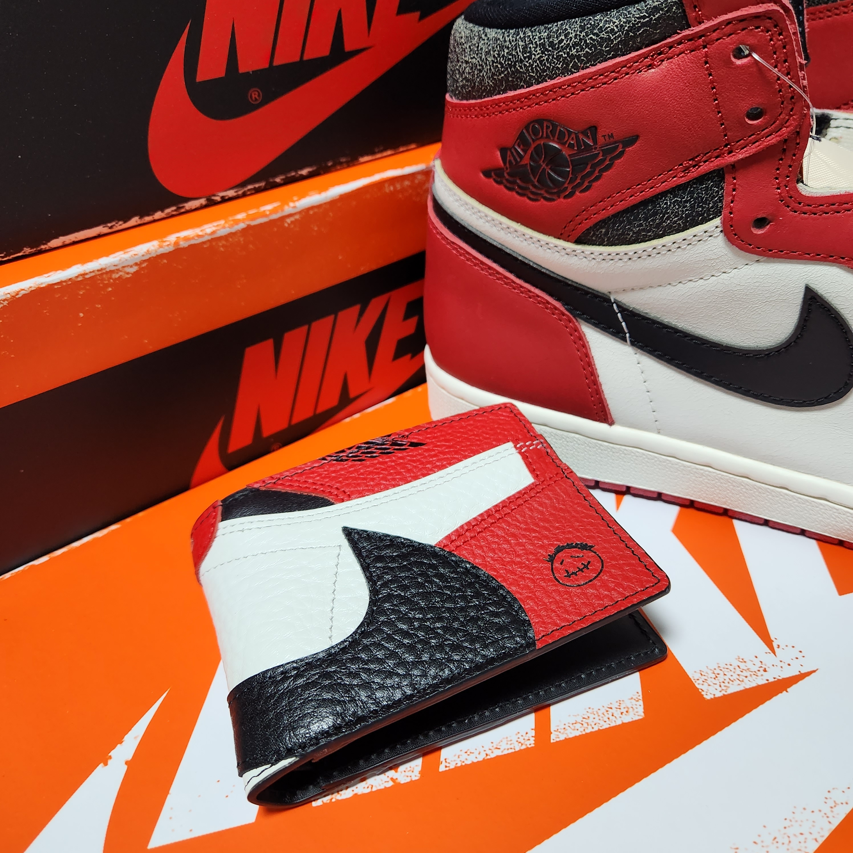 Jordan 1 Retro High OG Chicago 2022, Jordan 1 x Travis Scott x Fragment Retro Low OG SP Military Blue 착용 스타일