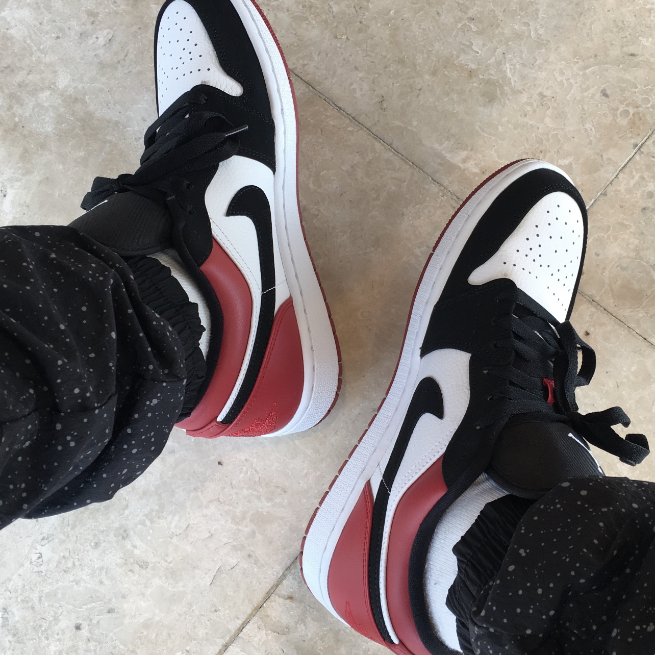 Jordan 1 Low Black Toe 착용 스타일