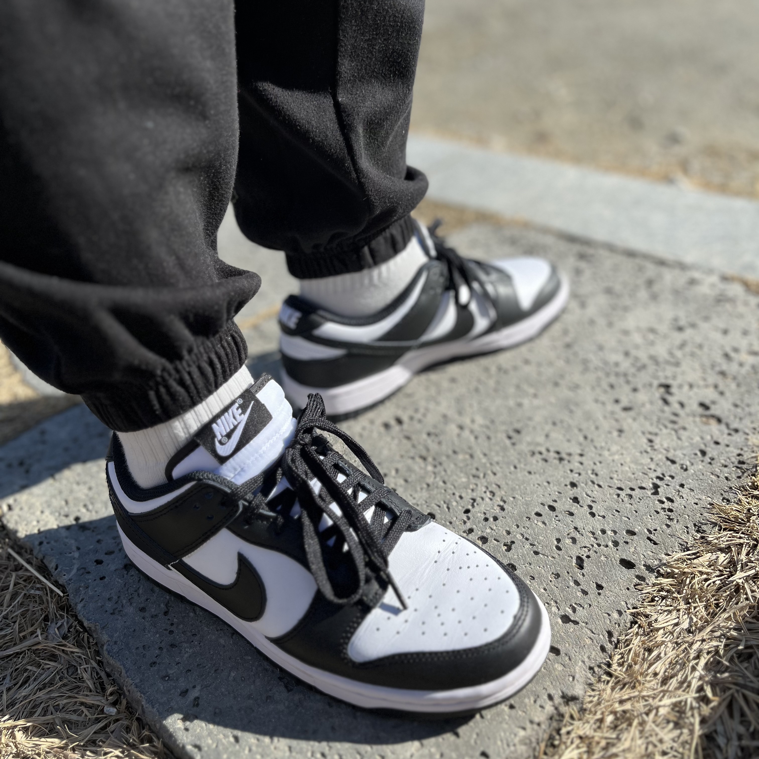 (W) Nike Dunk Low Black 착용 스타일 - 2