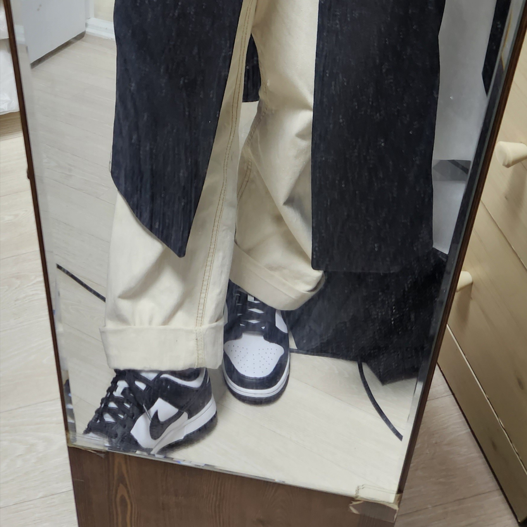 Nike Dunk Low Retro Black 착용 스타일