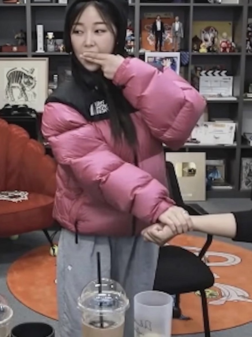 Nike NRG Solo Swoosh Full Zip Hoodie Dark Grey Heather - Asia, CDG Backpack Black 착용 스타일 - 4