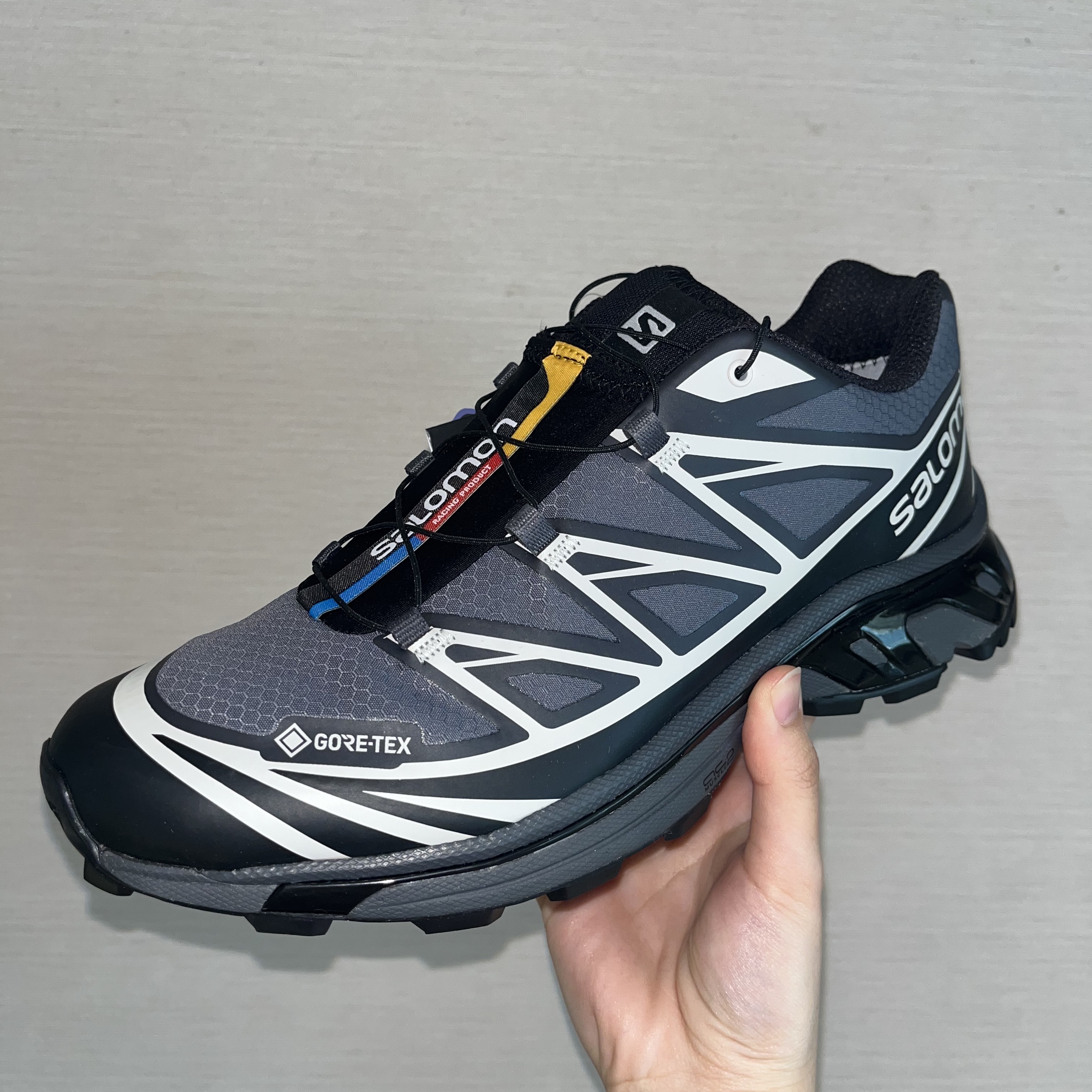 Salomon XT-6 Gore-Tex Black Ebony 착용 스타일
