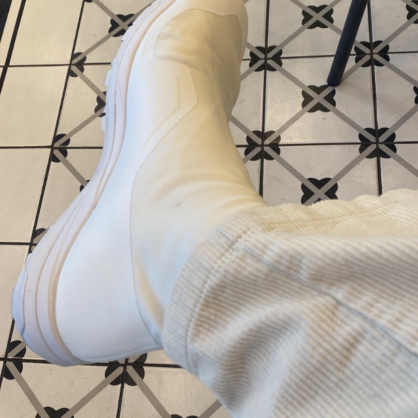 Salomon x Comme des Garcons XA-Alpine 2 White 착용 스타일 - 3