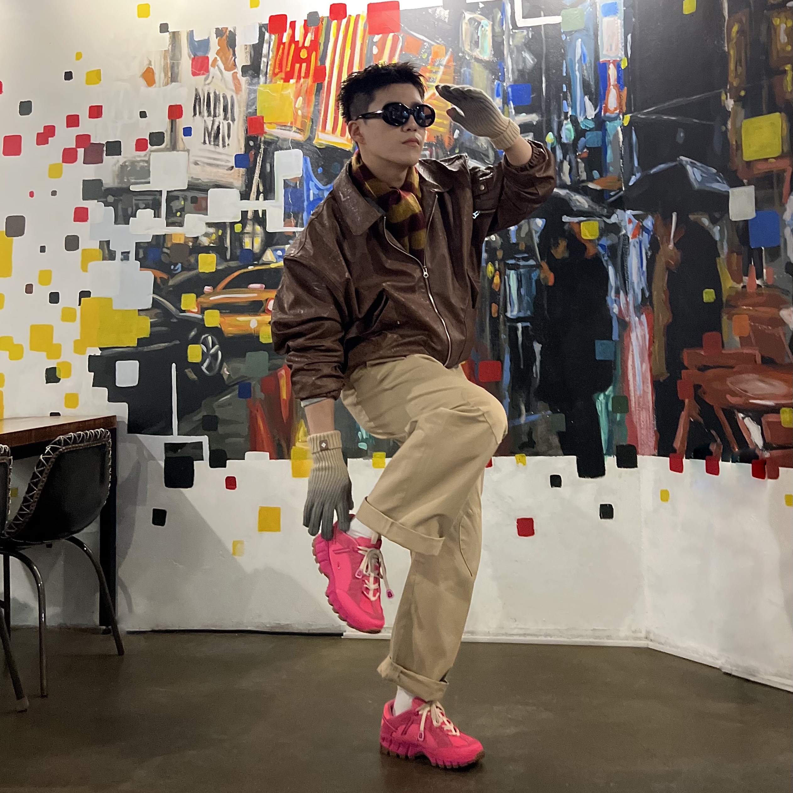 Nike x Jacquemus Air Humara LX Pink Flash 착용 스타일 - 2