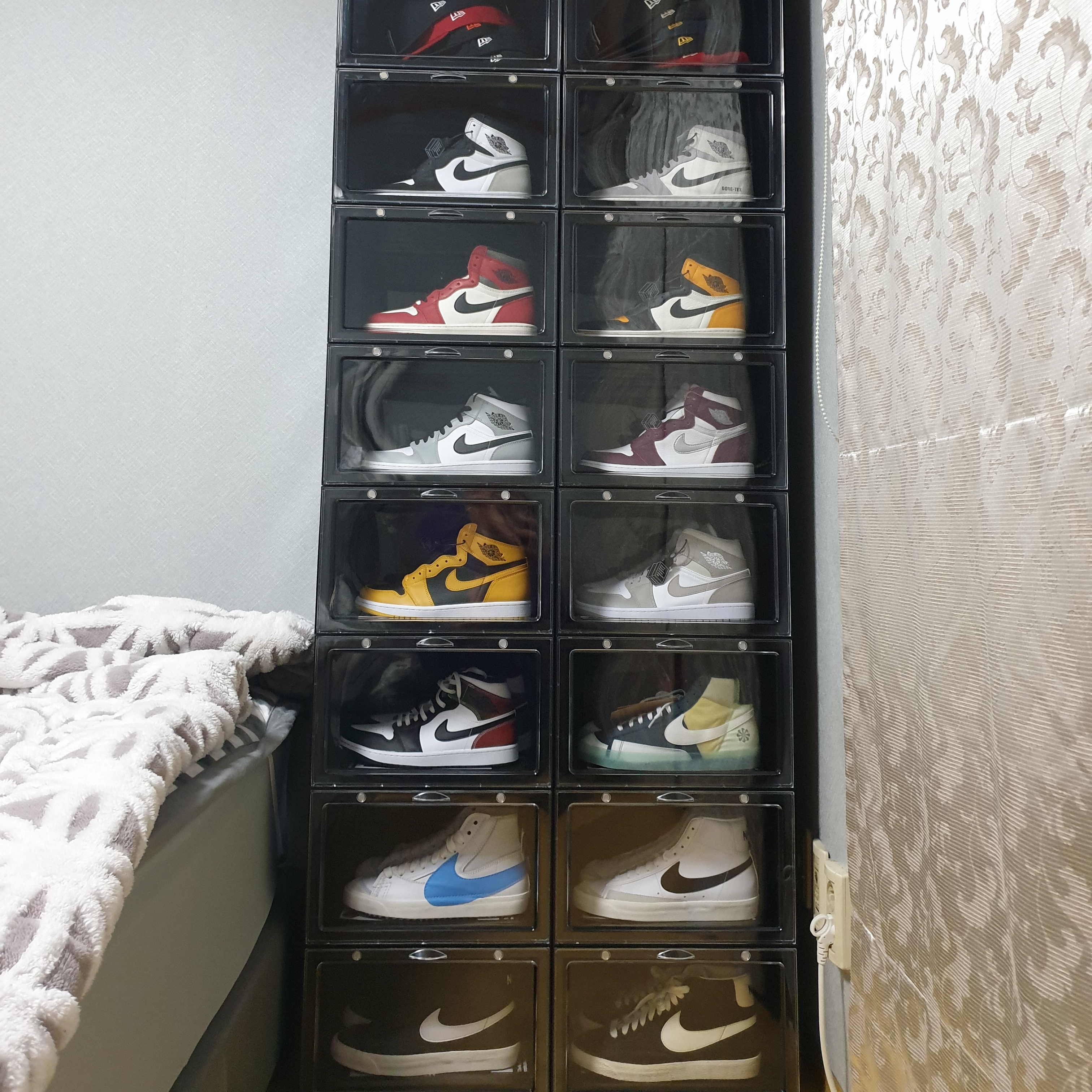Jordan 1 Retro High OG Bleached Coral 착용 스타일