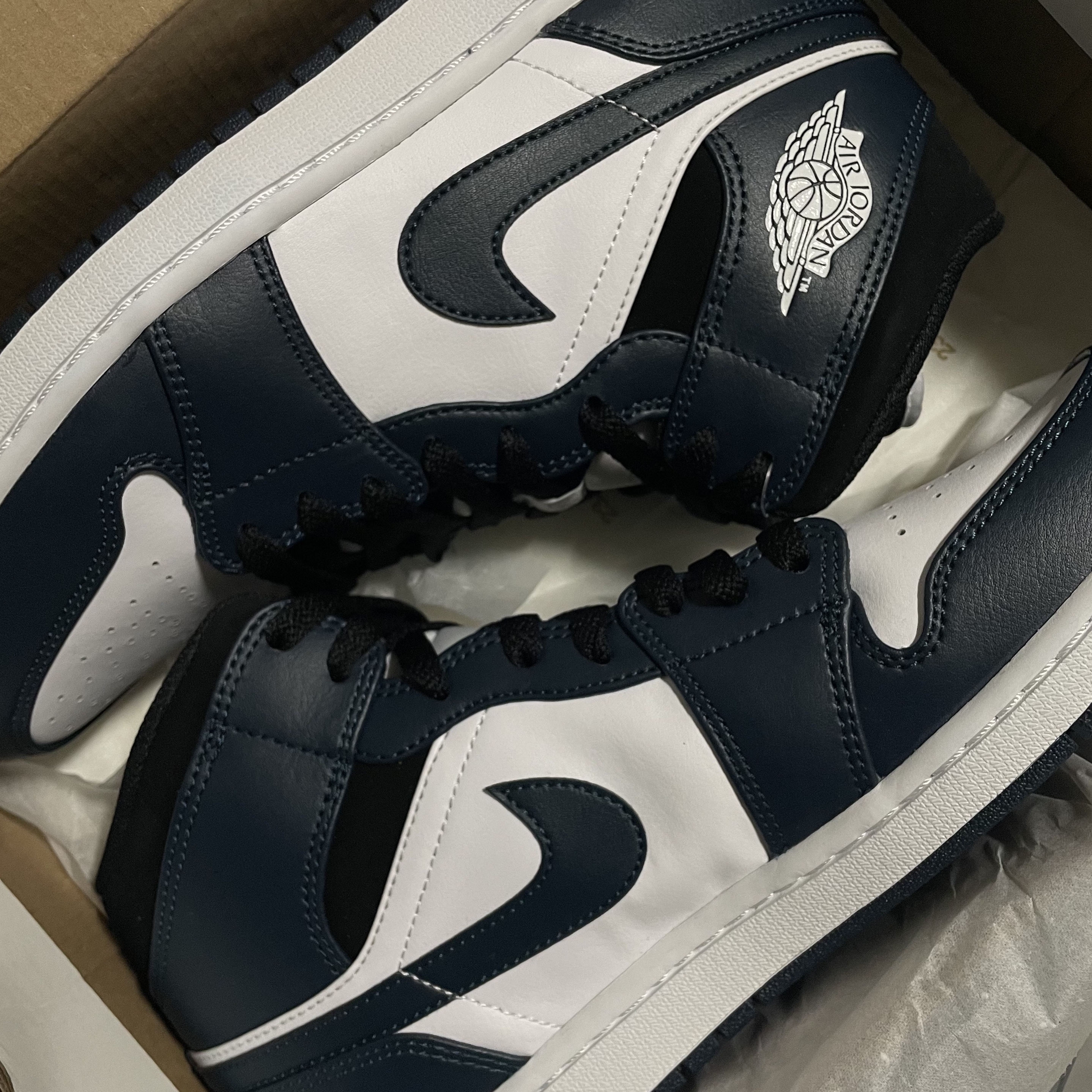 Jordan 1 Mid Dark Teal 착용 스타일