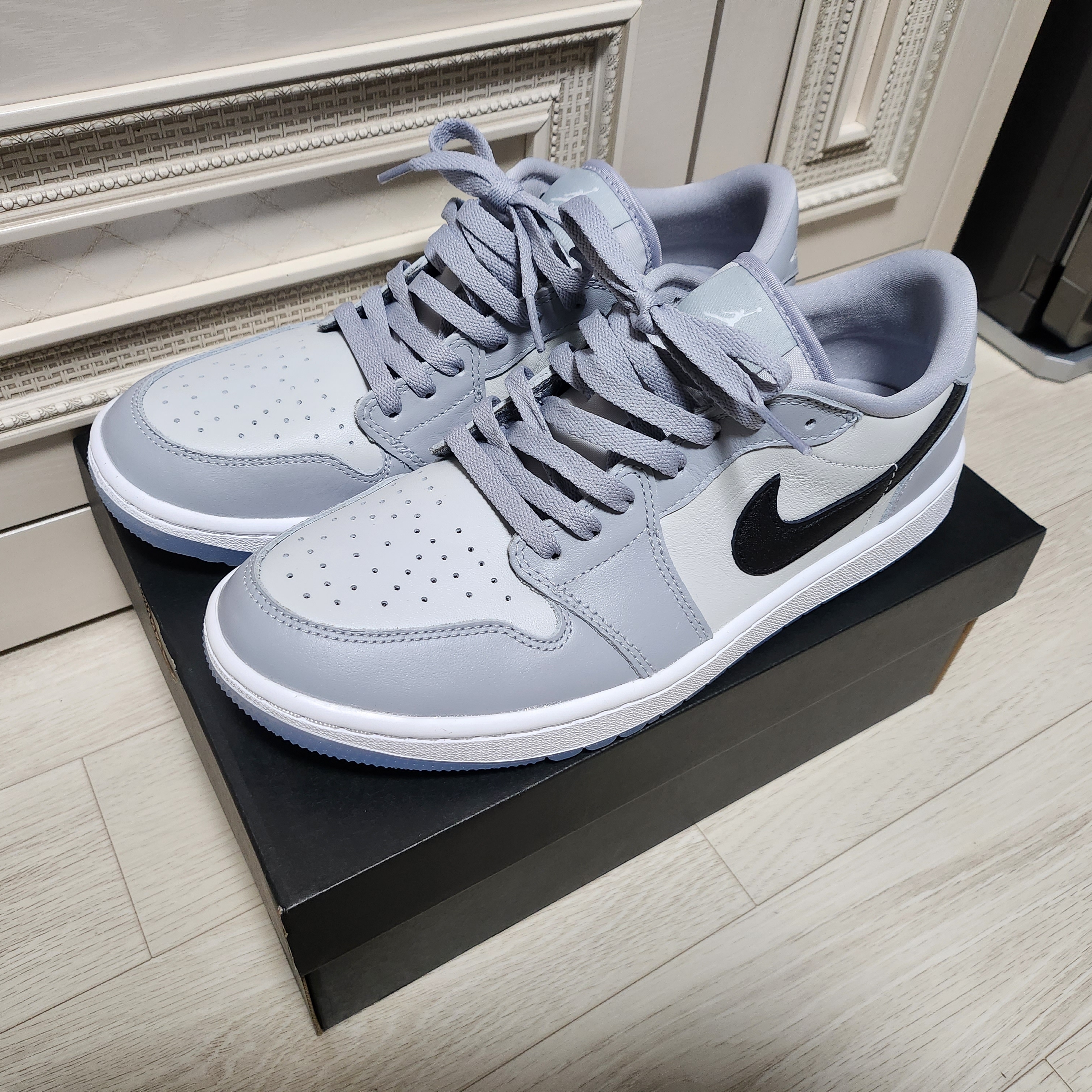 Jordan 1 Low Golf Wolf Grey 착용 스타일