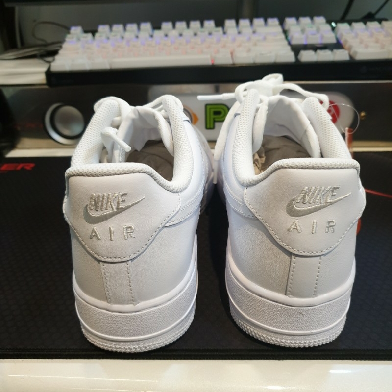 Nike Air Force 1 '07 Low White 착용 스타일 - 3