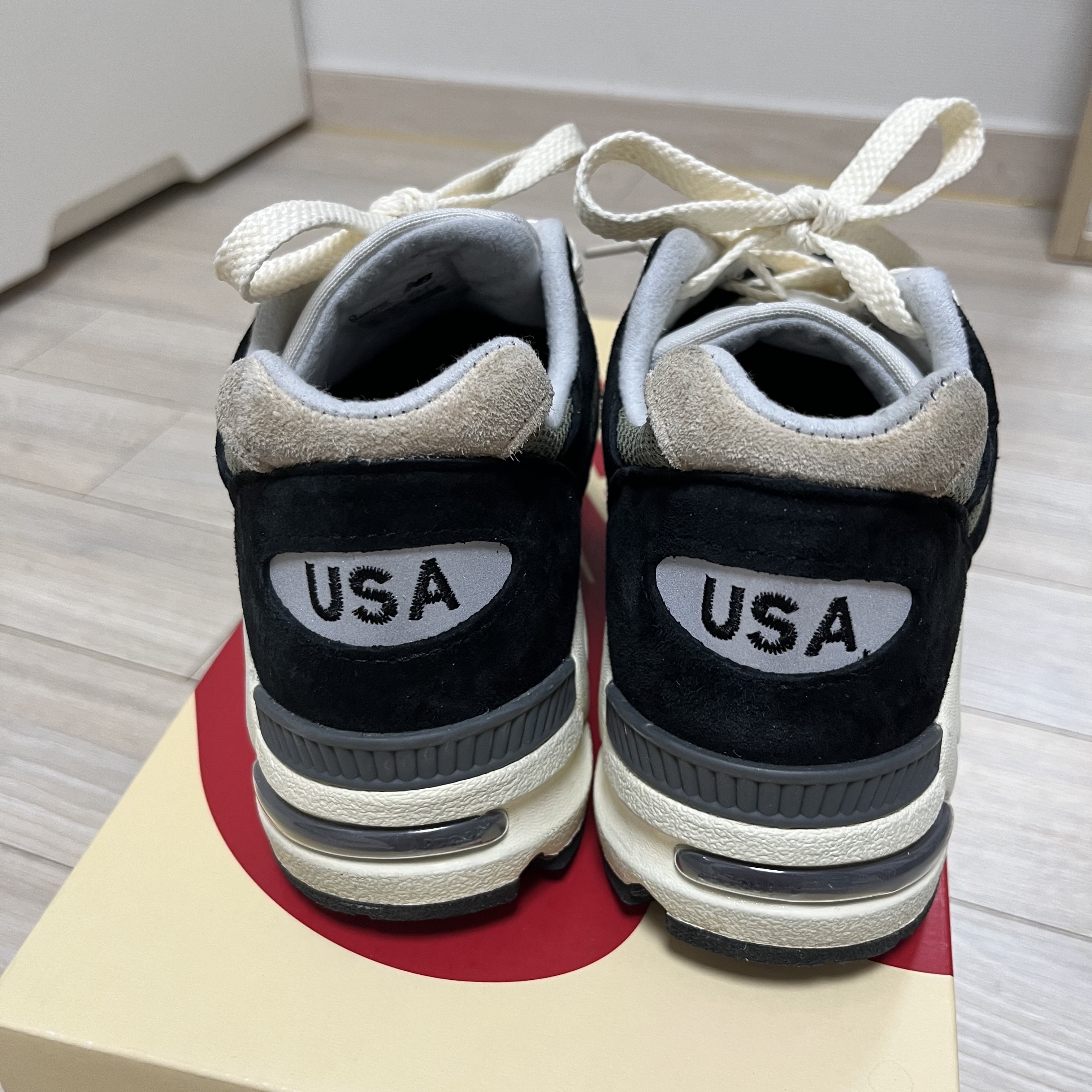 New Balance 990v2 Made in USA Black True camo 착용 스타일 - 3