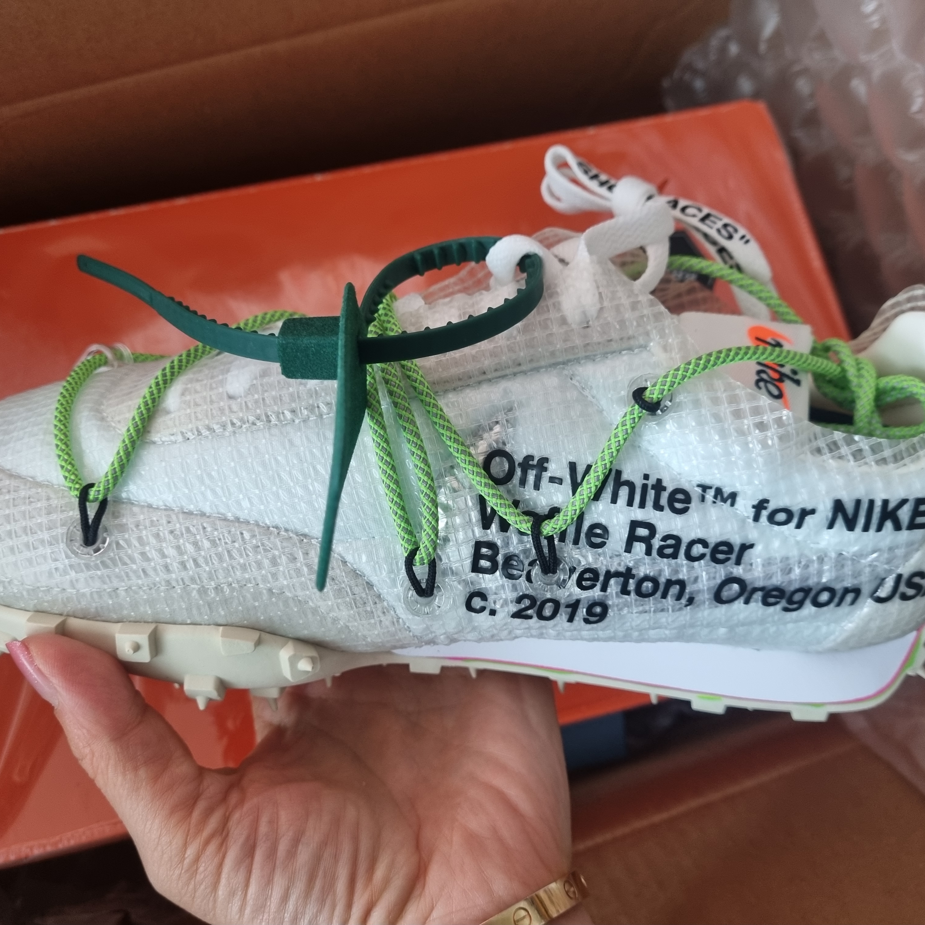 (W) Nike x Off-White Waffle Racer White 착용 스타일 - 2