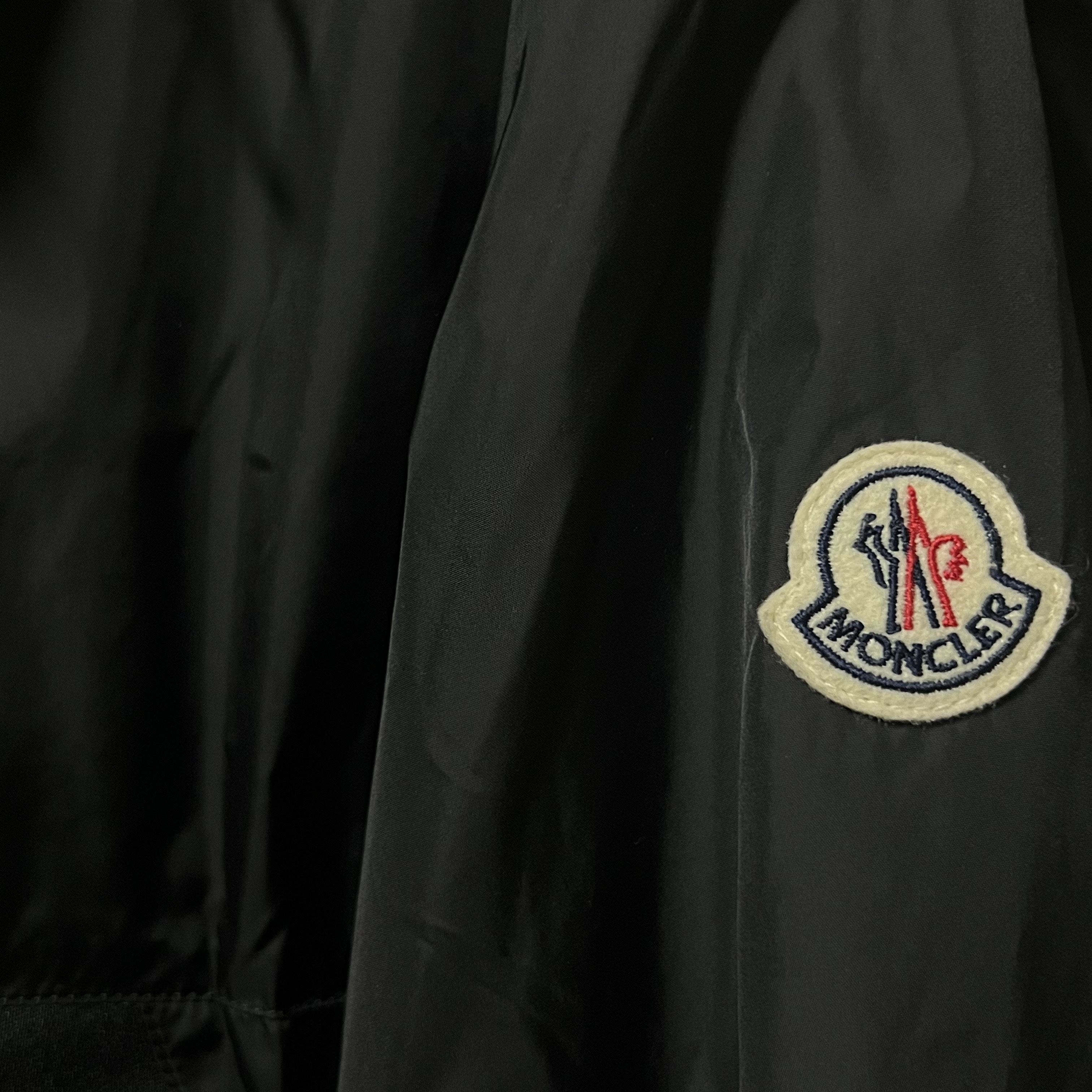 Moncler Valery Rain Jacket Black - 22SS 착용 스타일