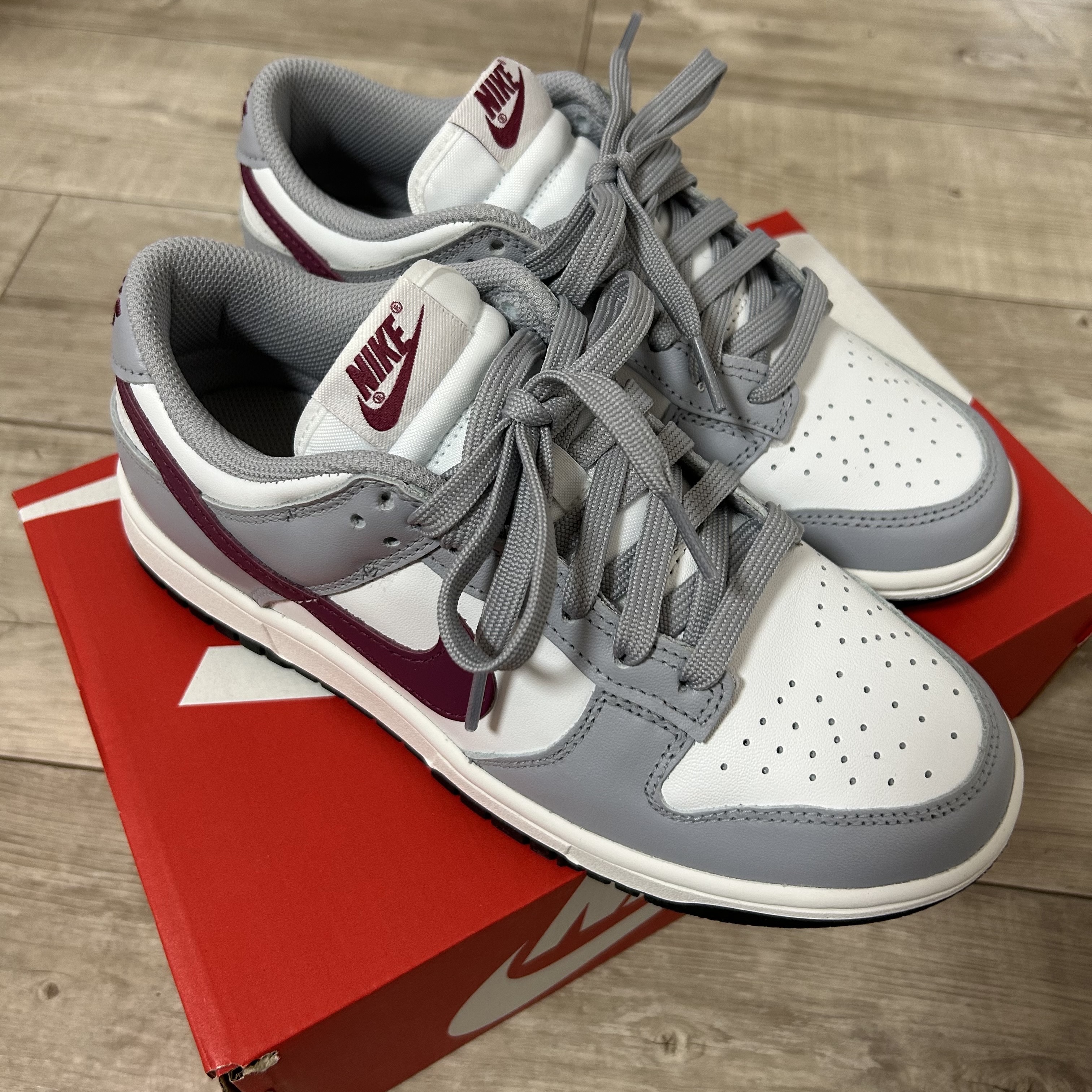 (W) Nike Dunk Low Wolf Grey Rosewood 착용 스타일